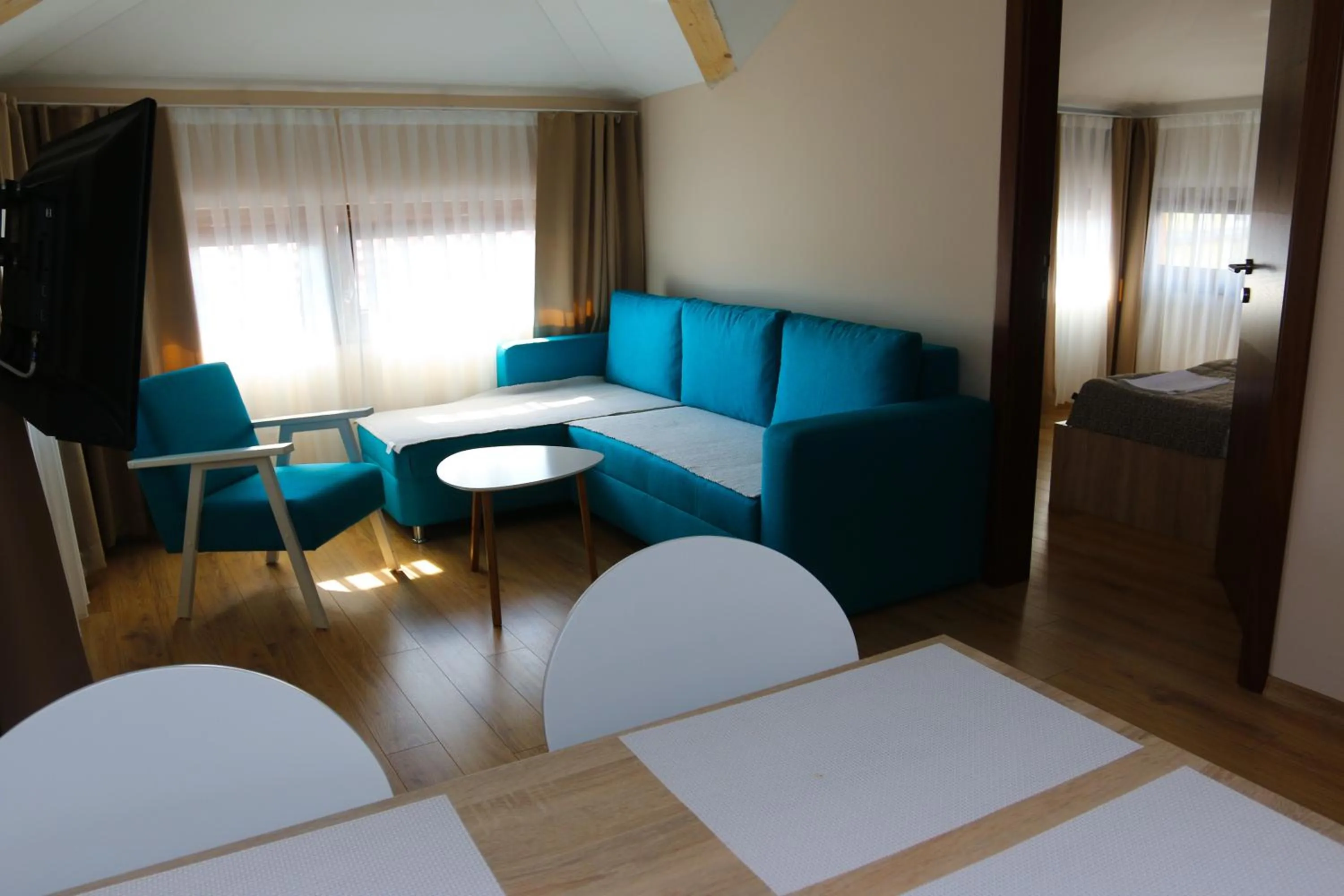 One-Bedroom Apartment in Hotel Logavina 8 Garage Parking