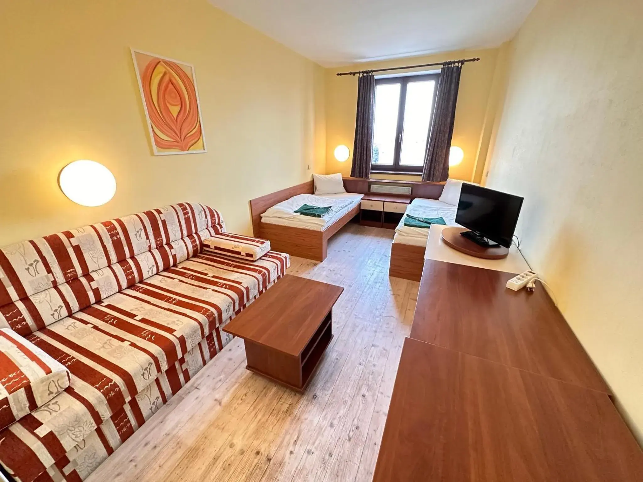 Double or Twin Room - single occupancy in Hotel N Double or Twin Room - single occupancy in Hotel N