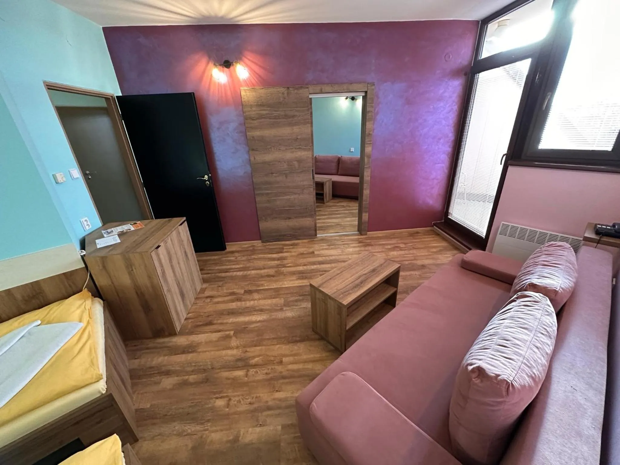 Living room, Bed in Hotel N