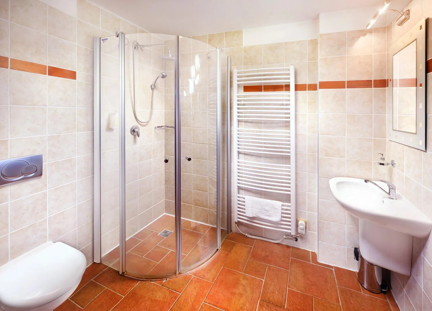 Bathroom in Green Inn Hotel