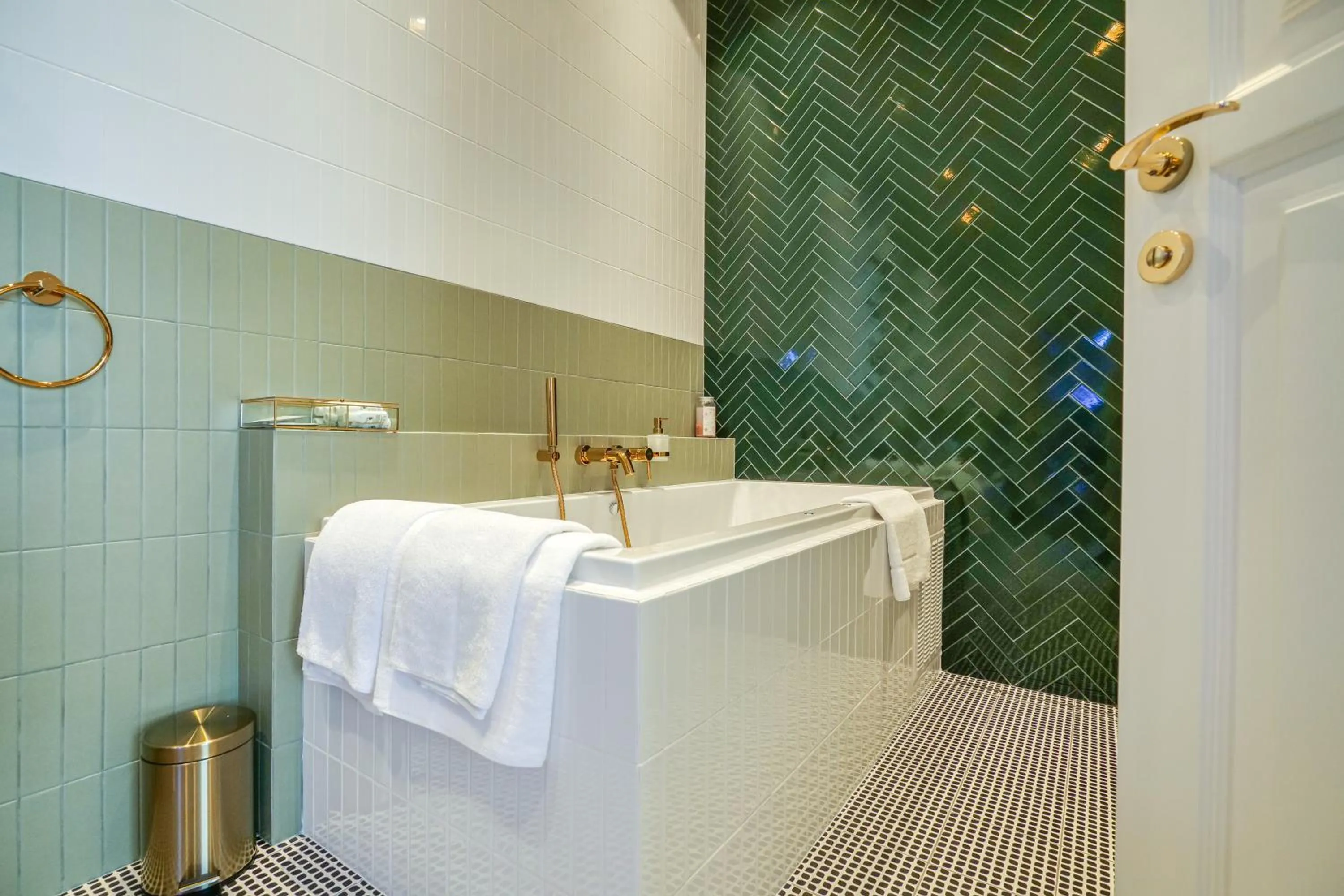 Shower in Hotel Zlatá Hvězda