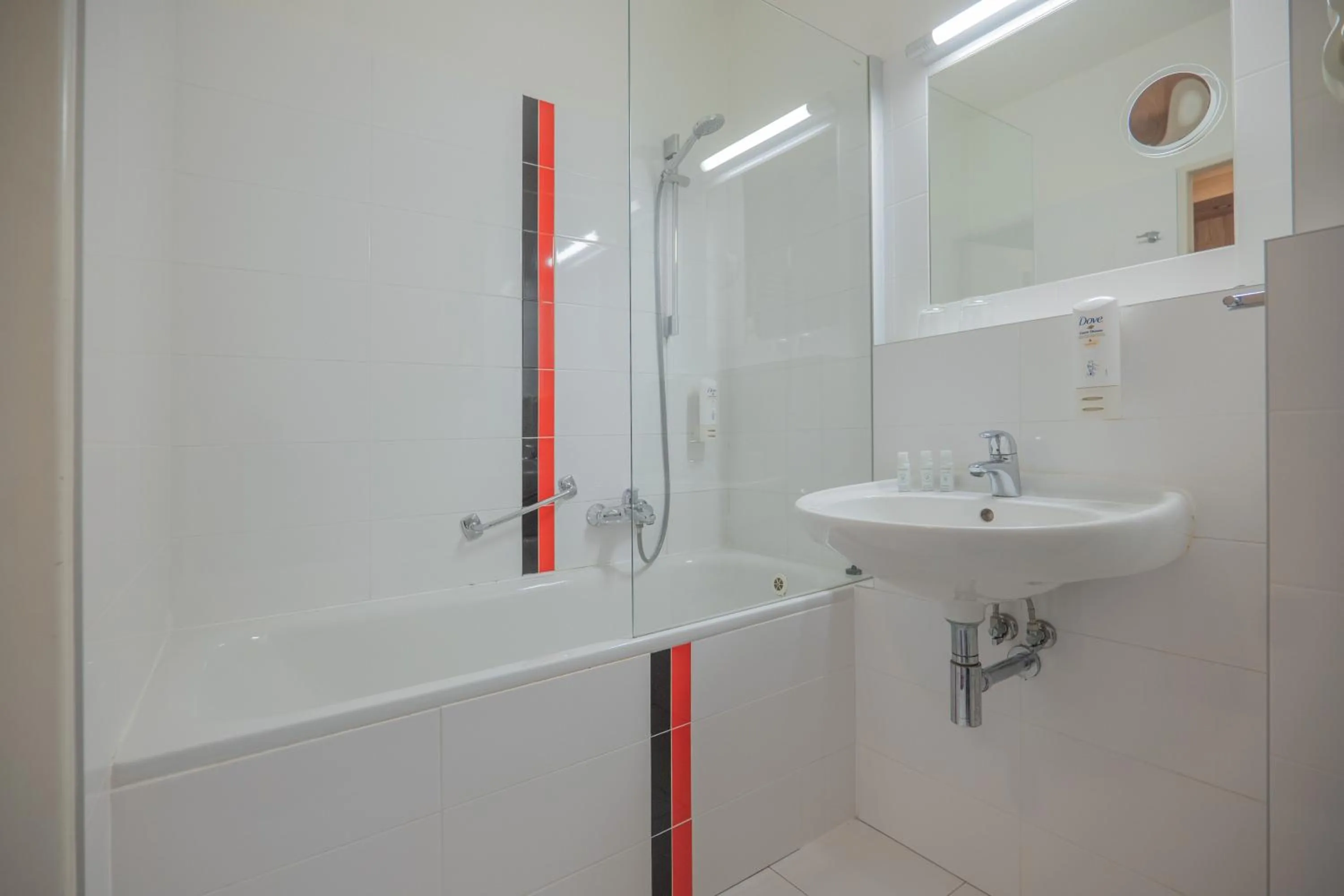 Shower in Hotel Zlatá Hvězda