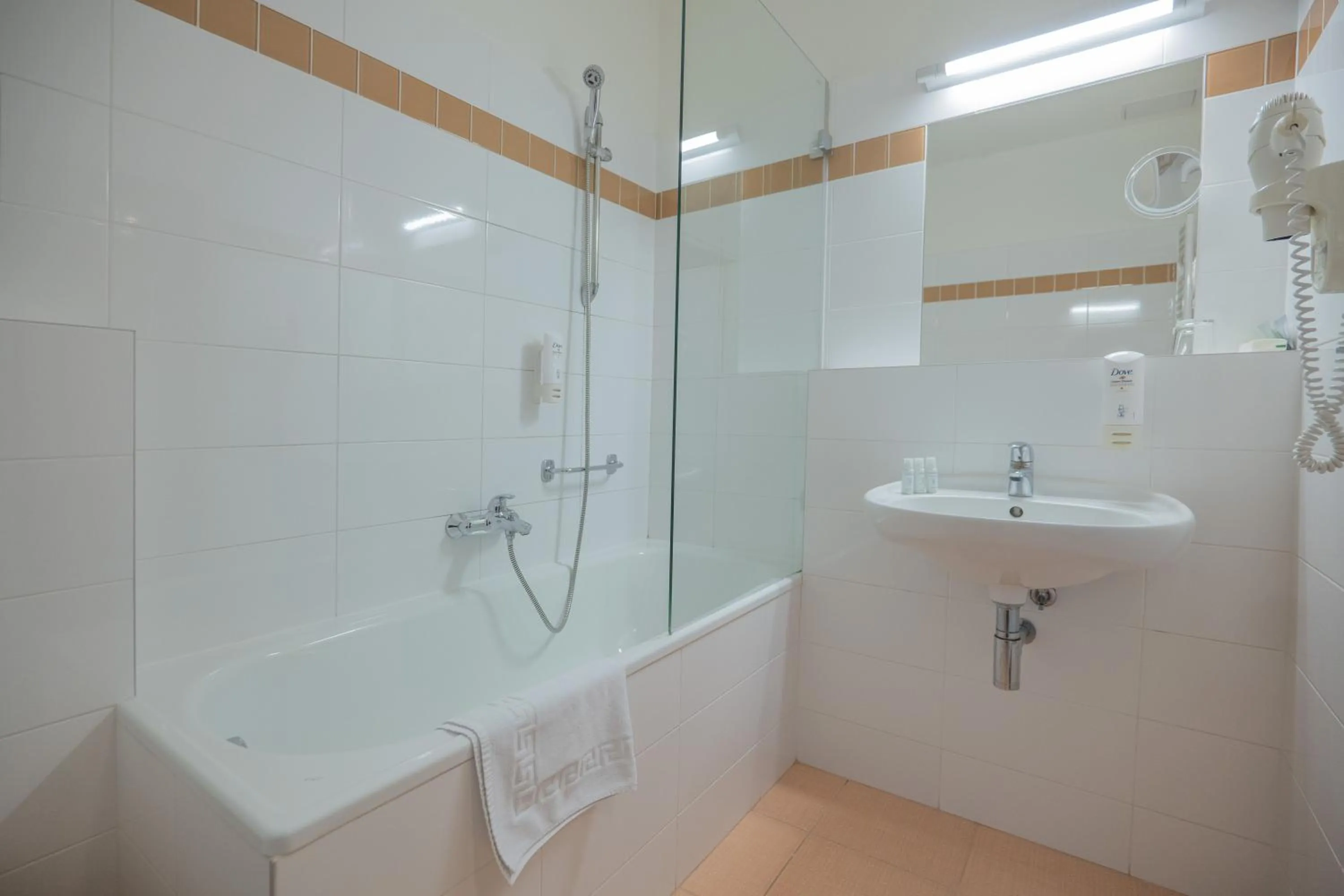 Shower in Hotel Zlatá Hvězda