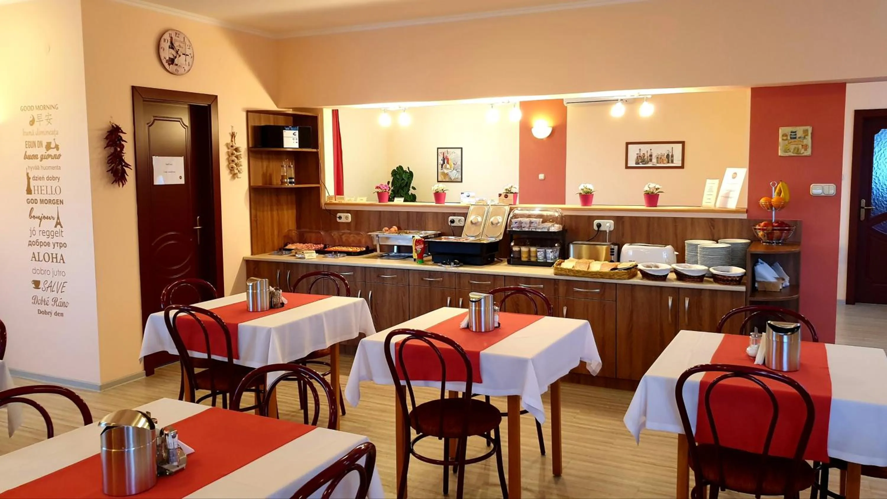 Coffee/tea facilities in Diana Club Hotel