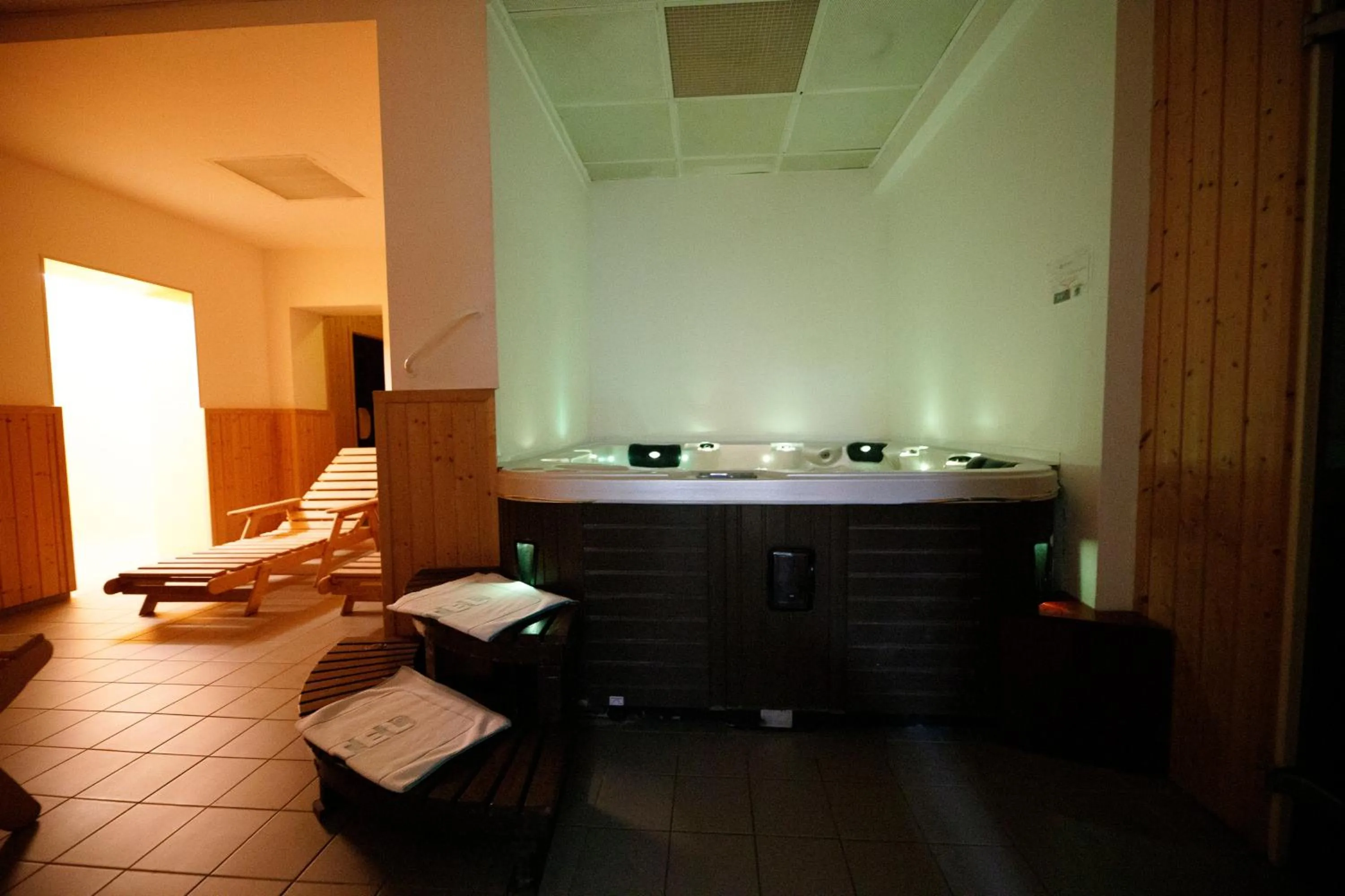 Hot Tub in LH Hotel Mědínek Old Town