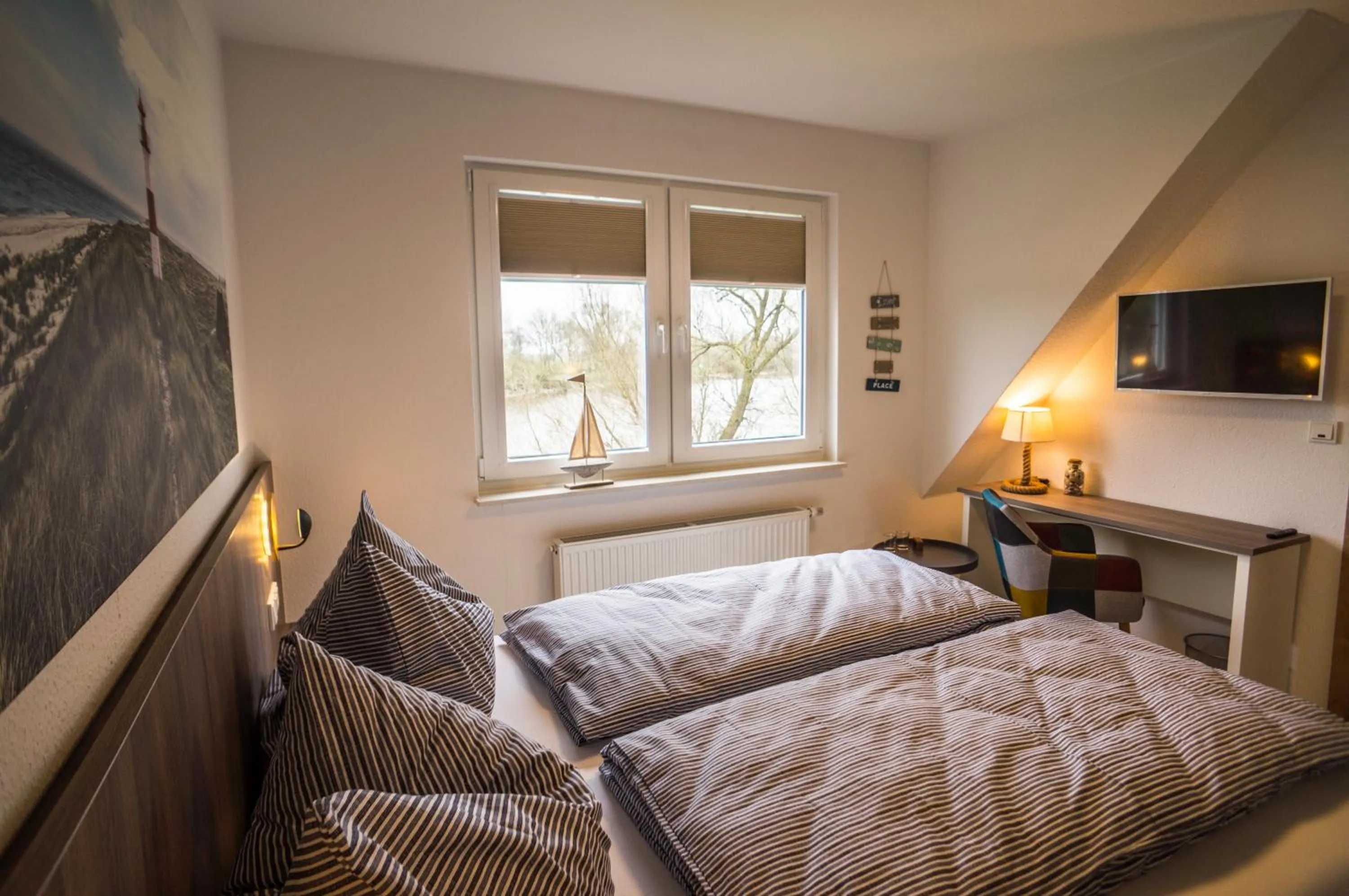 Photo of the whole room, Bed in Hotel HaWattn