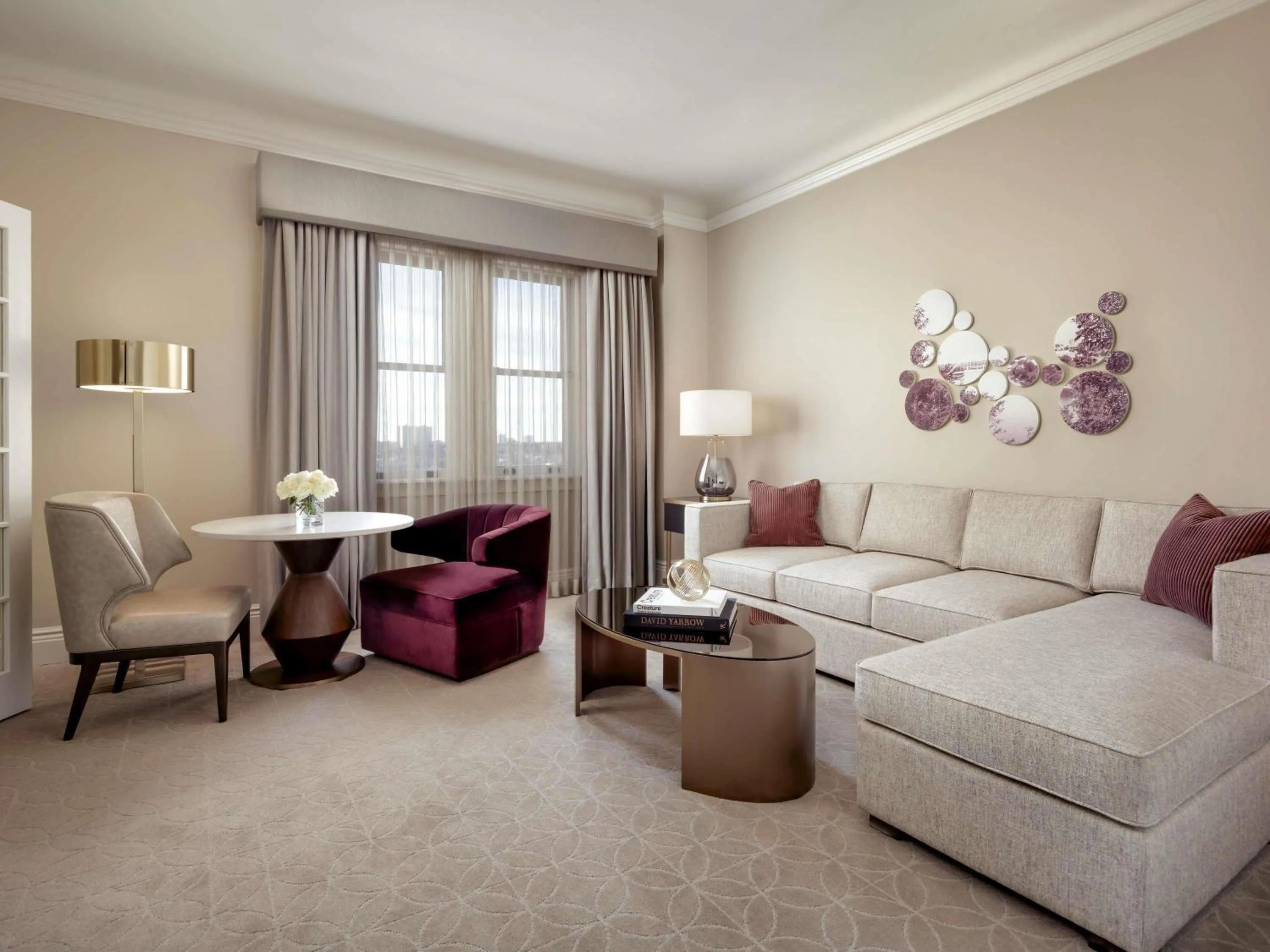 Bedroom in Fairmont Hotel Macdonald