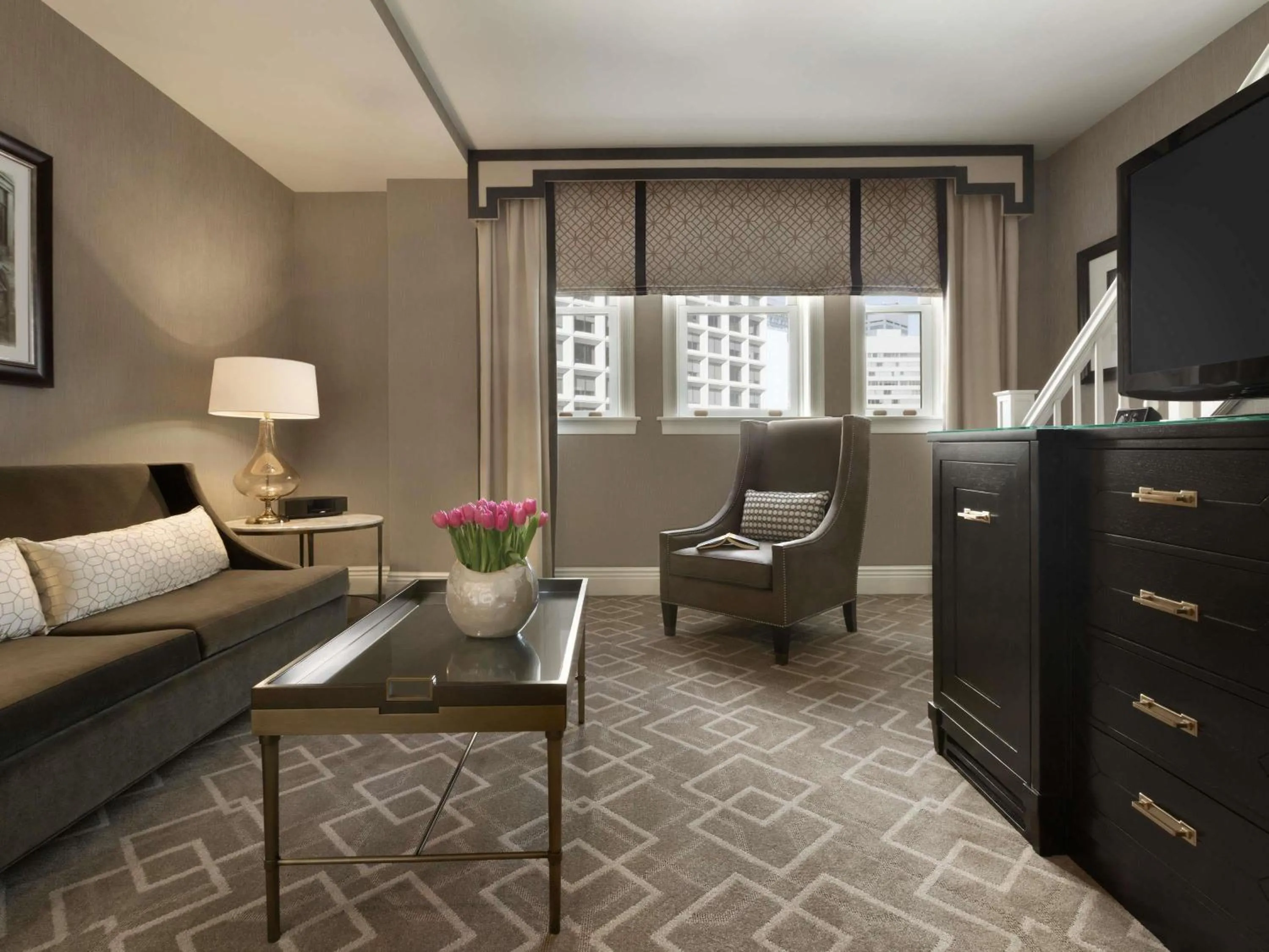 Bedroom in Fairmont Hotel Macdonald