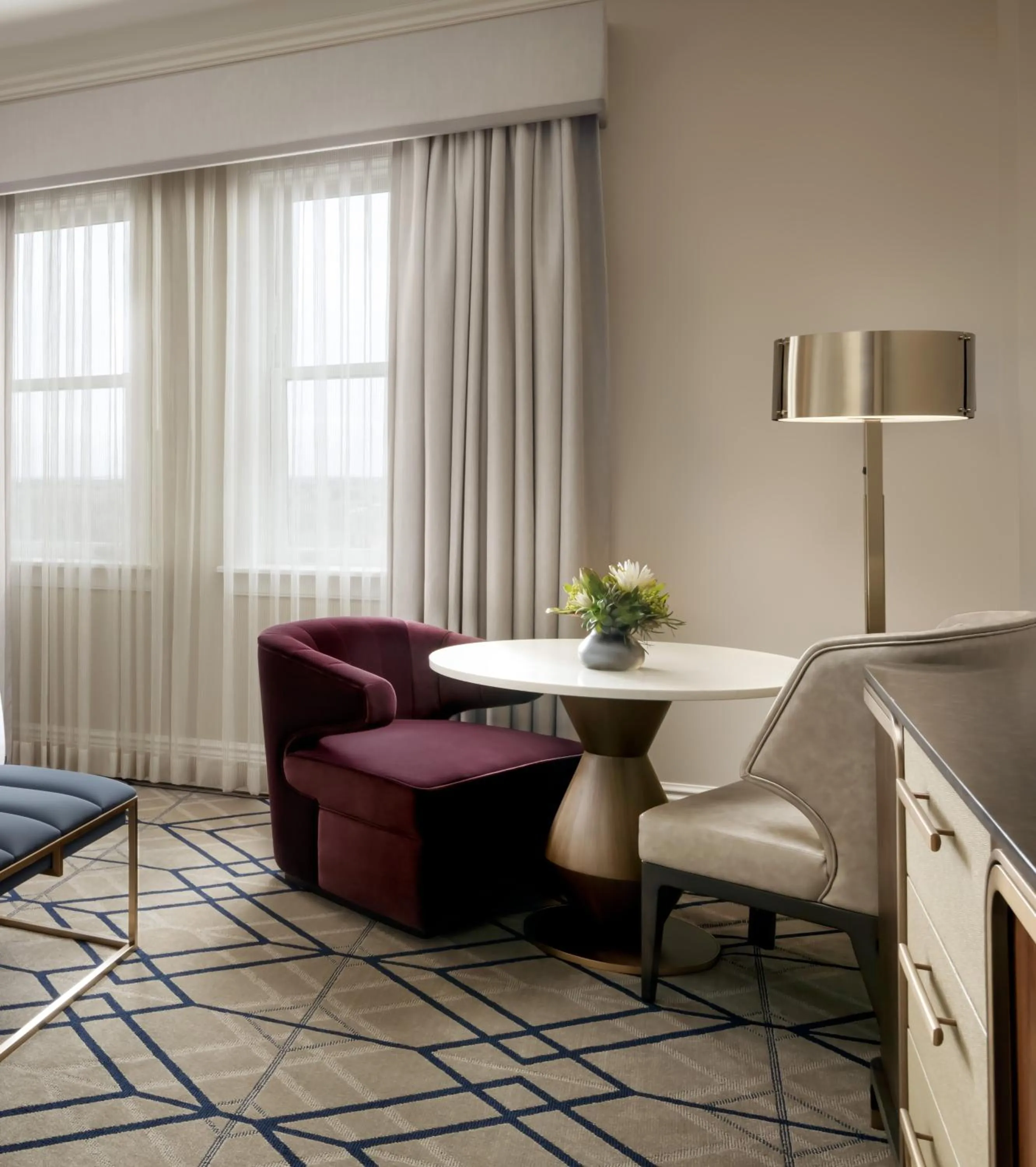 Seating area in Fairmont Hotel Macdonald