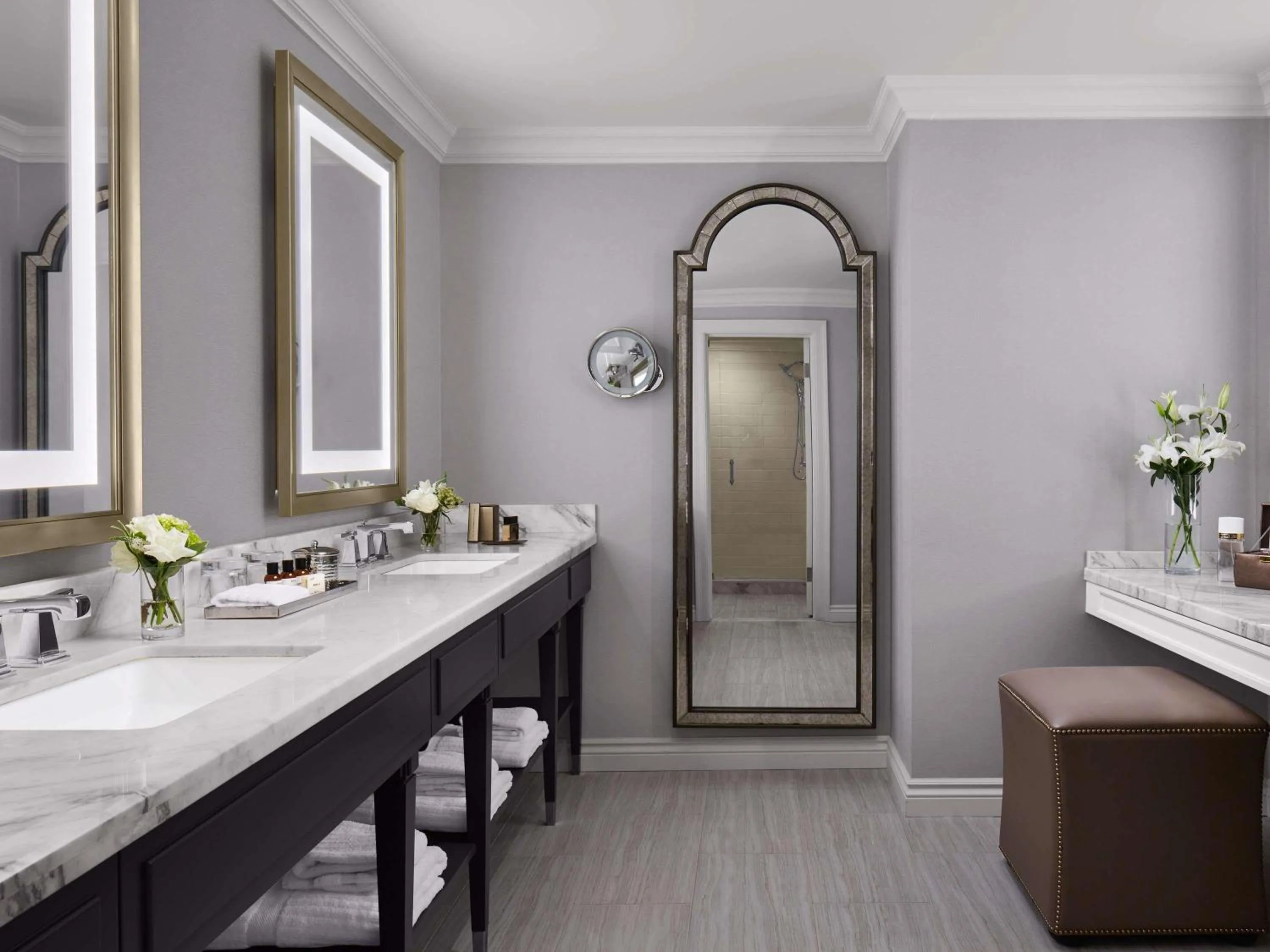 Bedroom in Fairmont Hotel Macdonald