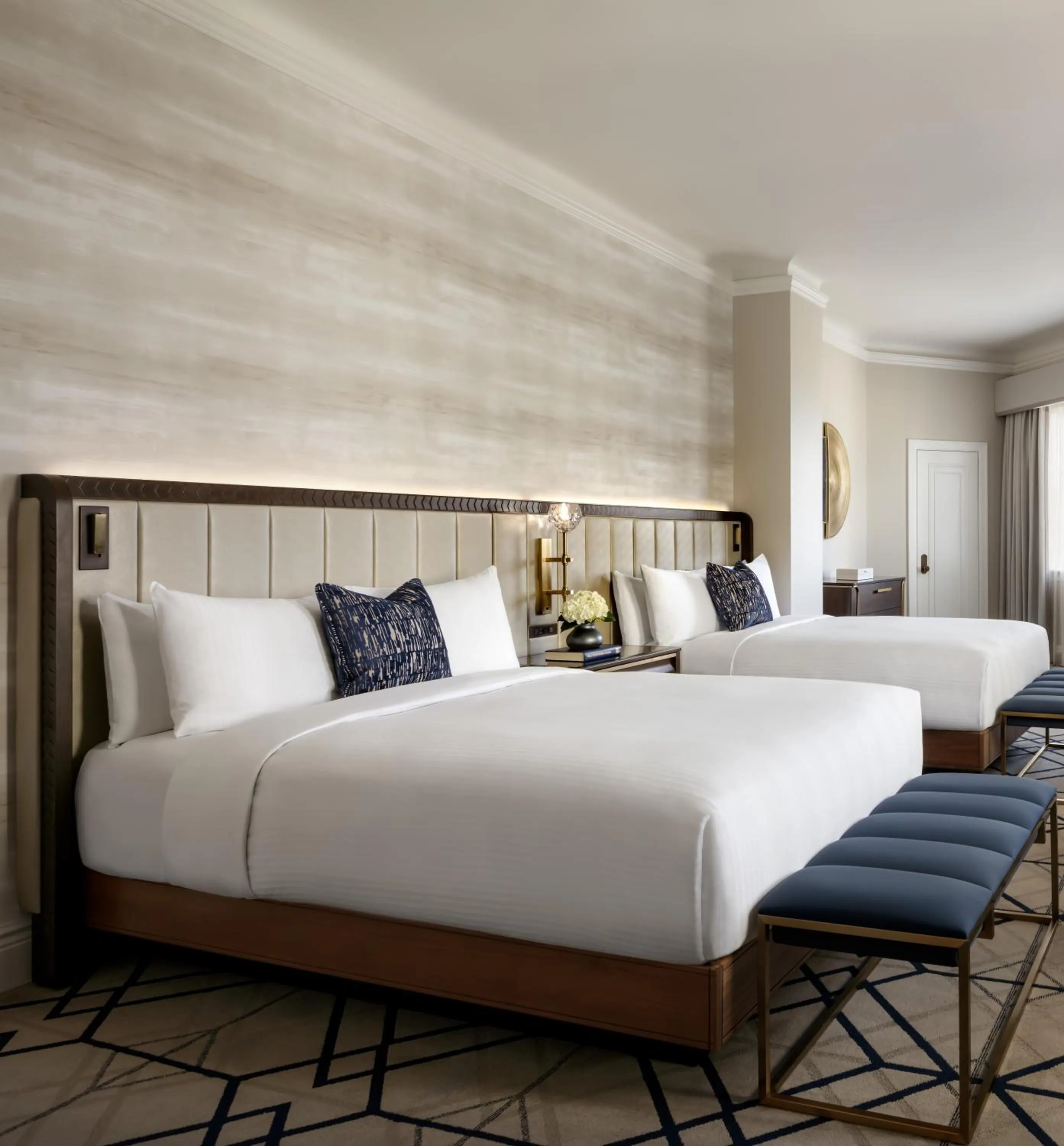 Bed in Fairmont Hotel Macdonald