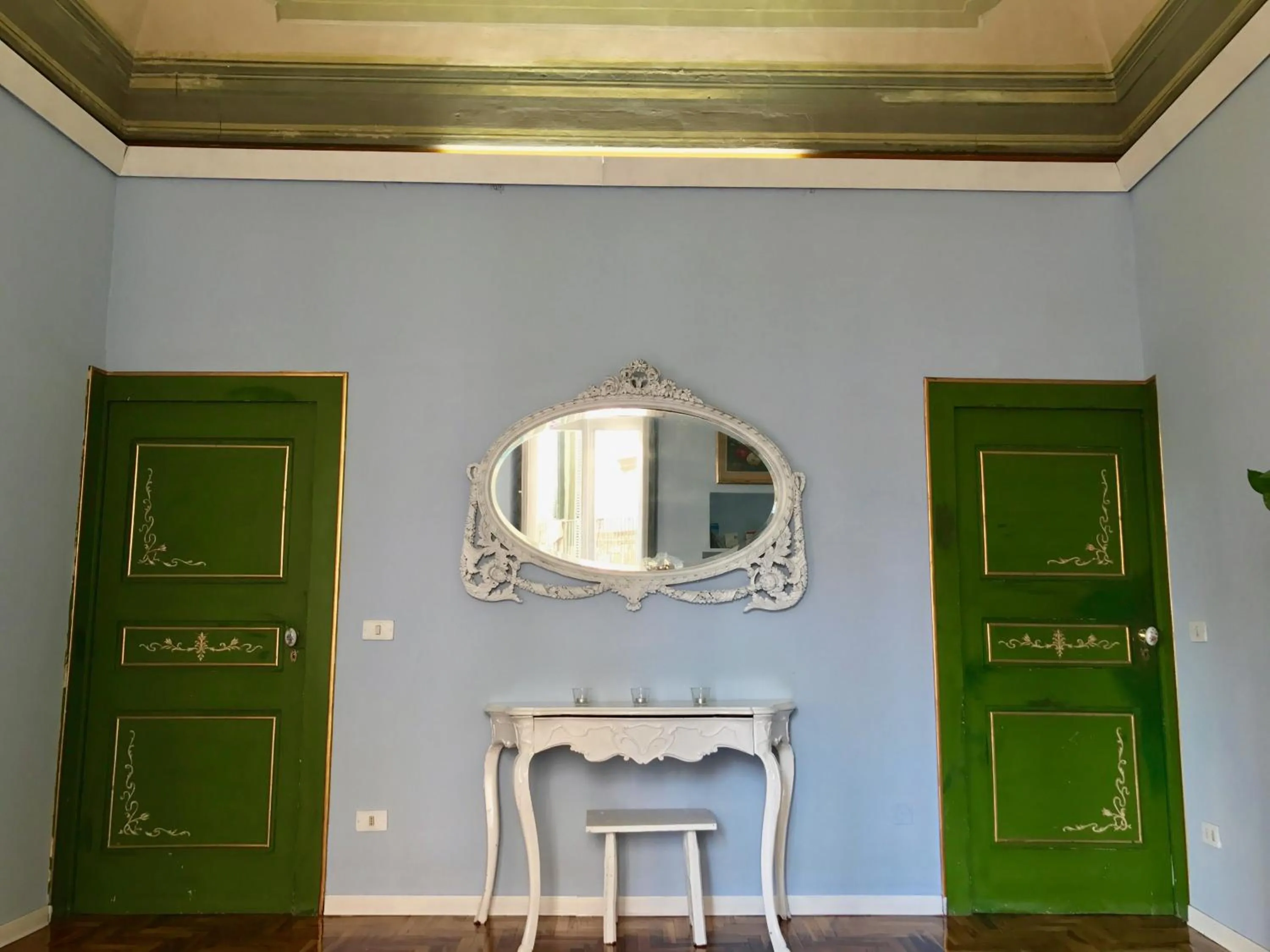 Communal lounge/ TV room in B&B Palazzo Giorgi