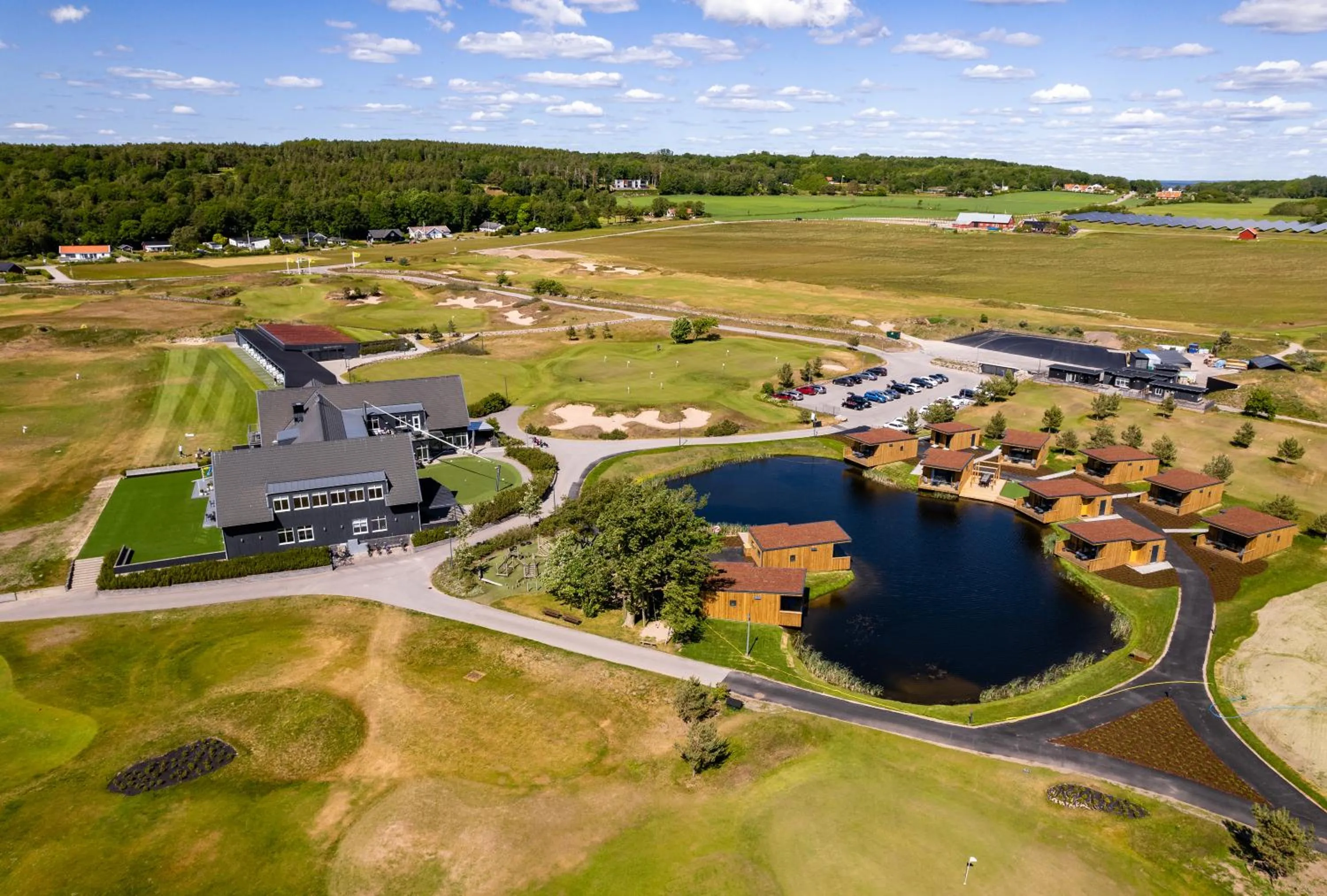 Property building in Halmstad Golfarena Hotell & Lägenheter