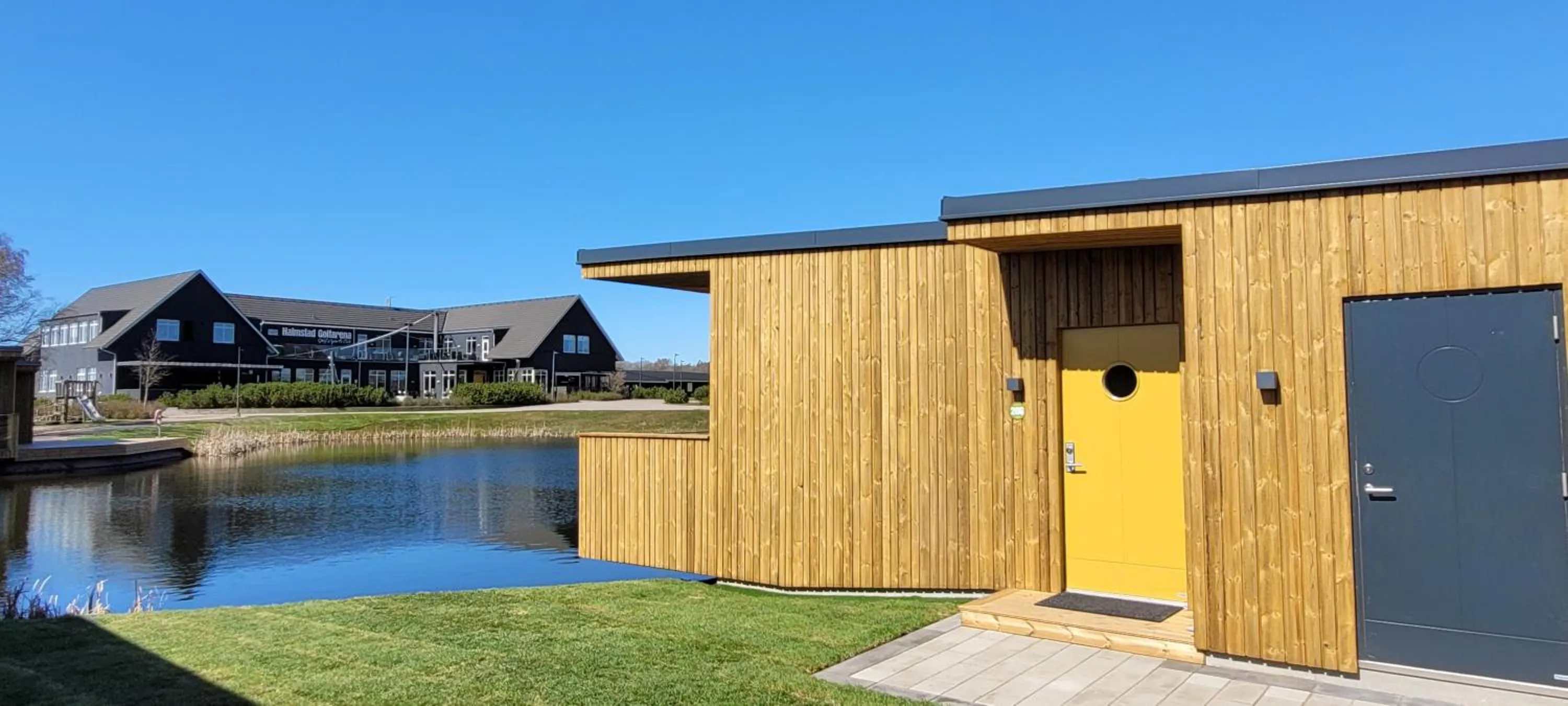 Facade/entrance in Halmstad Golfarena Hotell & Lägenheter