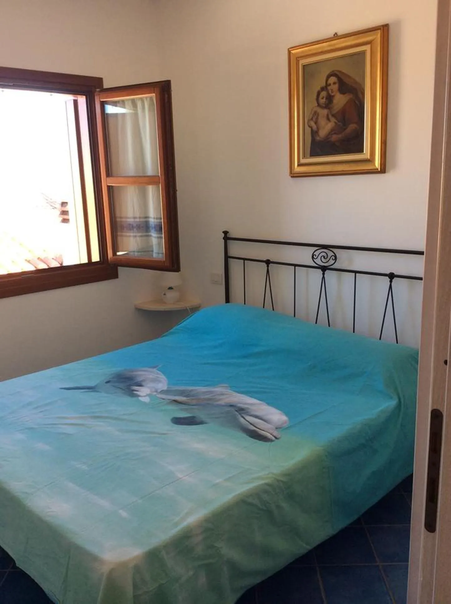 Bed in Tiffany Palau