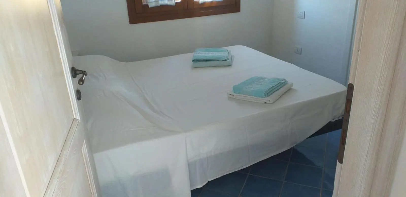 Bed in Tiffany Palau