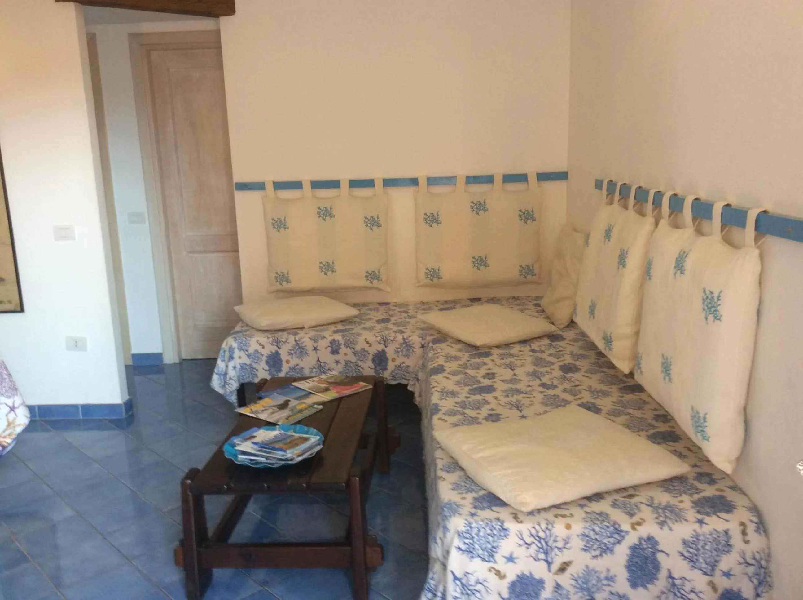 Bed in Tiffany Palau