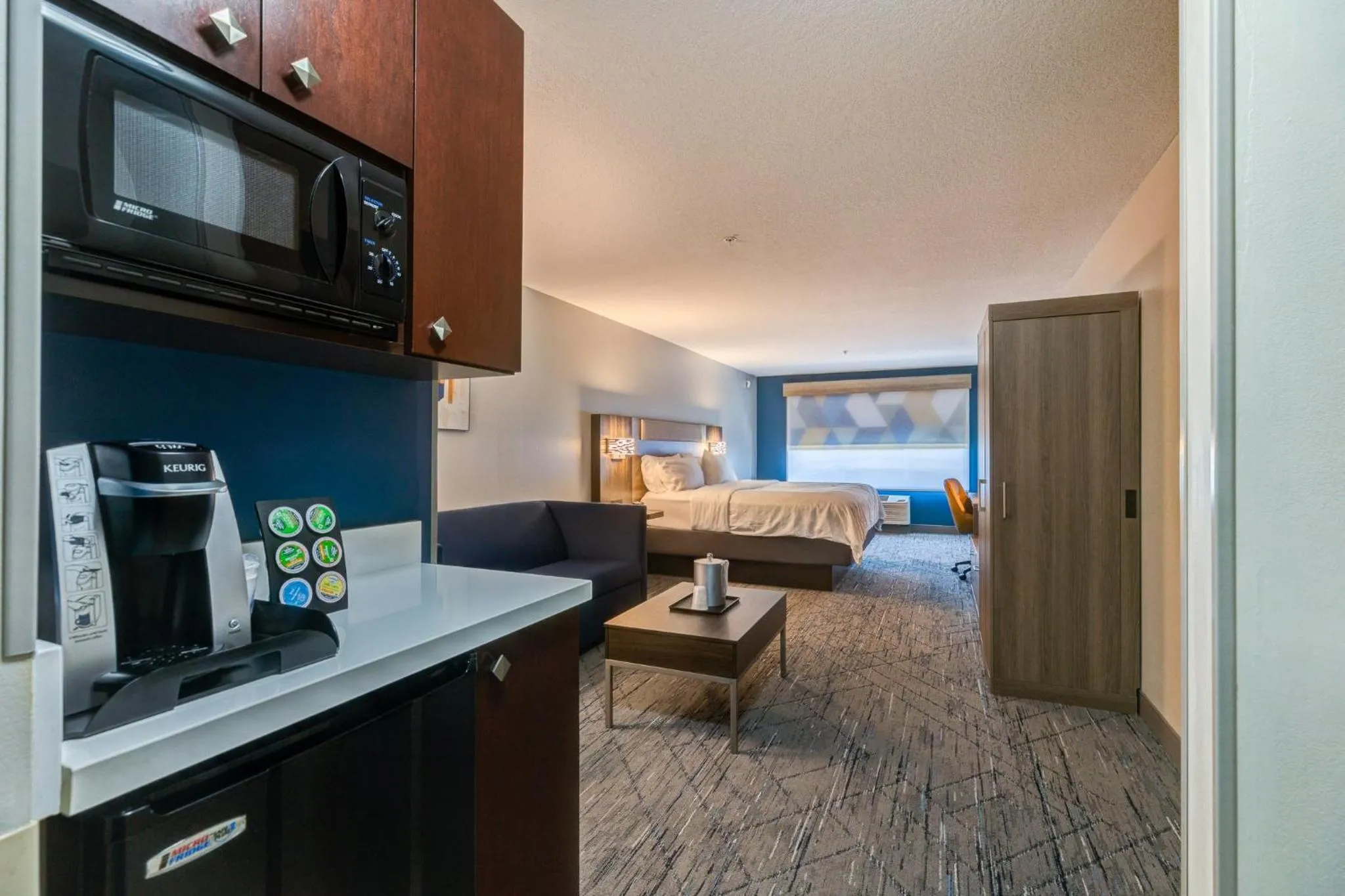 Photo of the whole room, Bed in Holiday Inn Express Hotel & Suites Salina by IHG