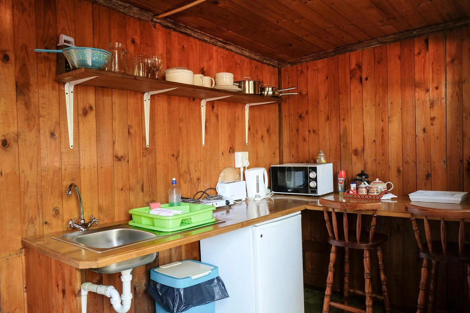 Kitchen or kitchenette in De Bos Cottages