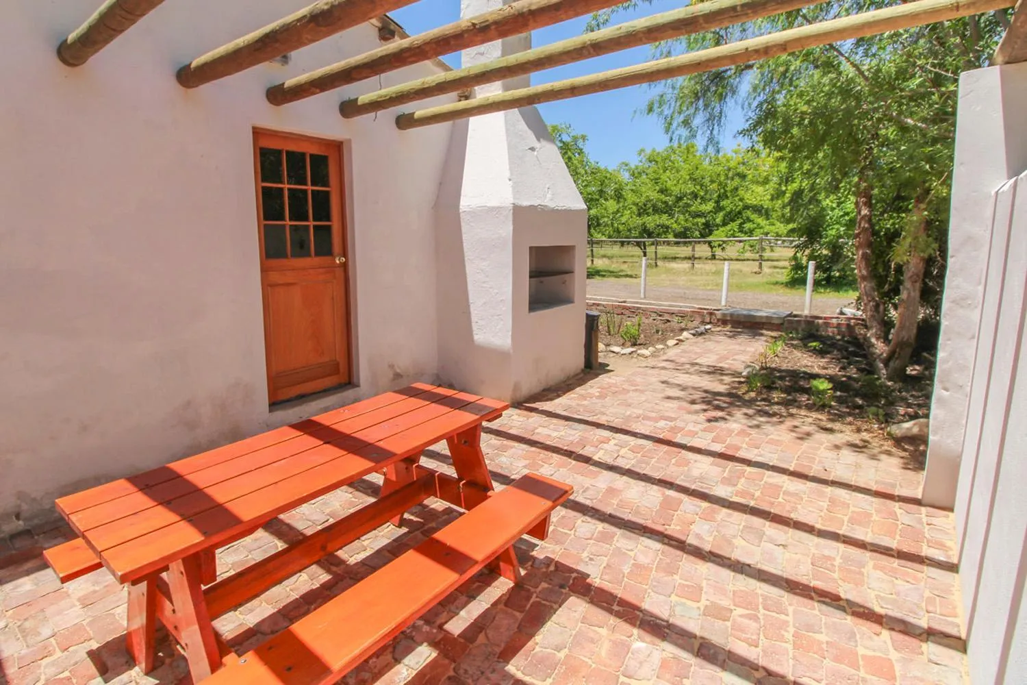BBQ facilities in De Bos Cottages