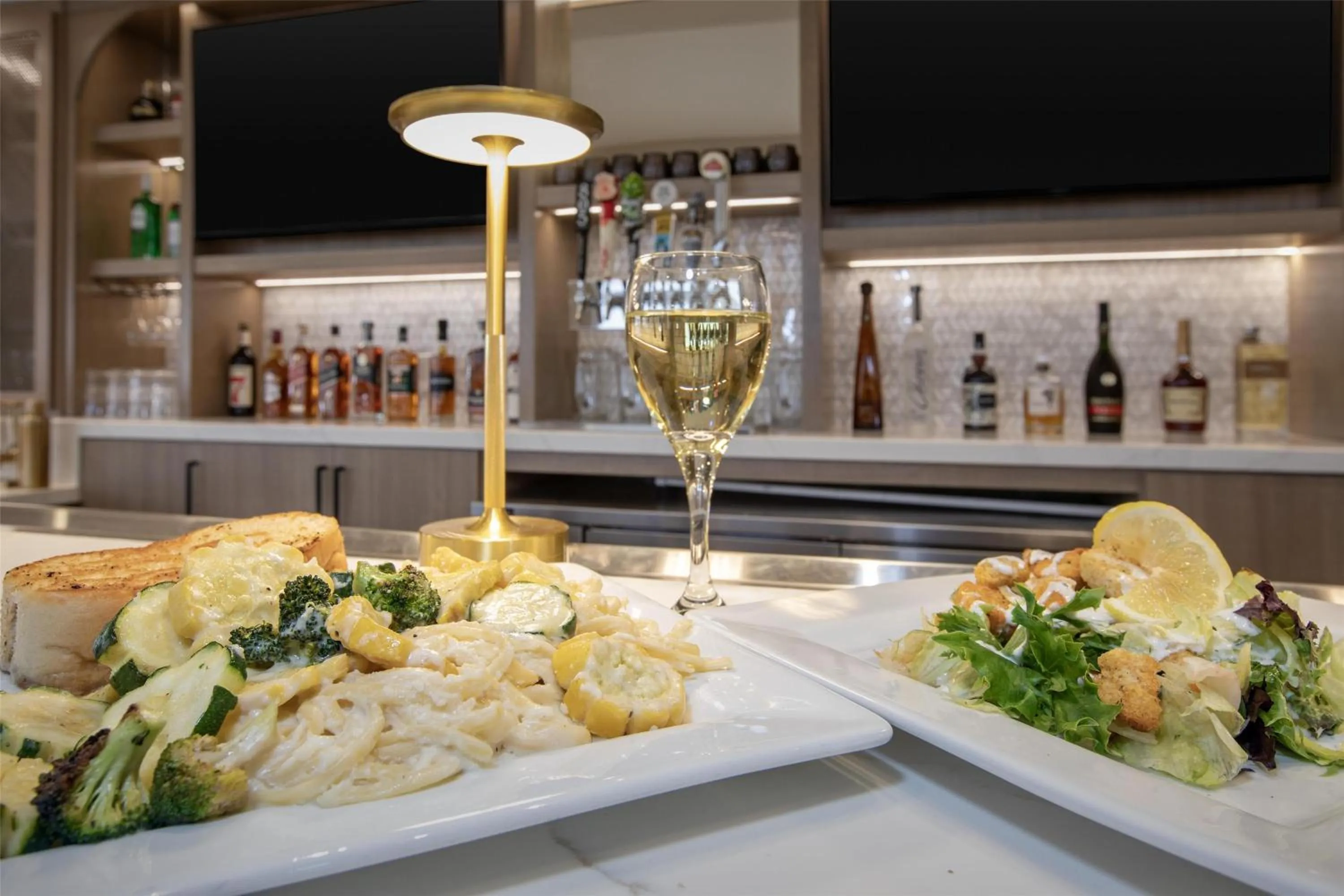 Restaurant/places to eat in Homewood Suites by Hilton Santa Maria