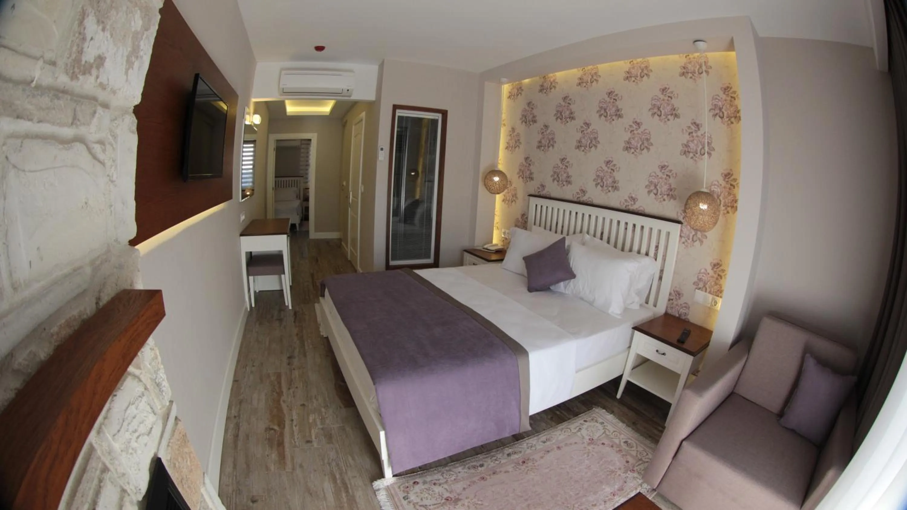 Staff, Bed in Focamor Otel