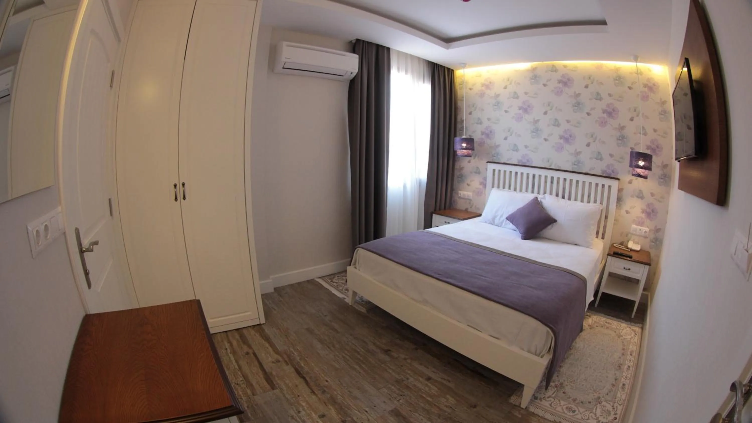 Staff, Bed in Focamor Otel