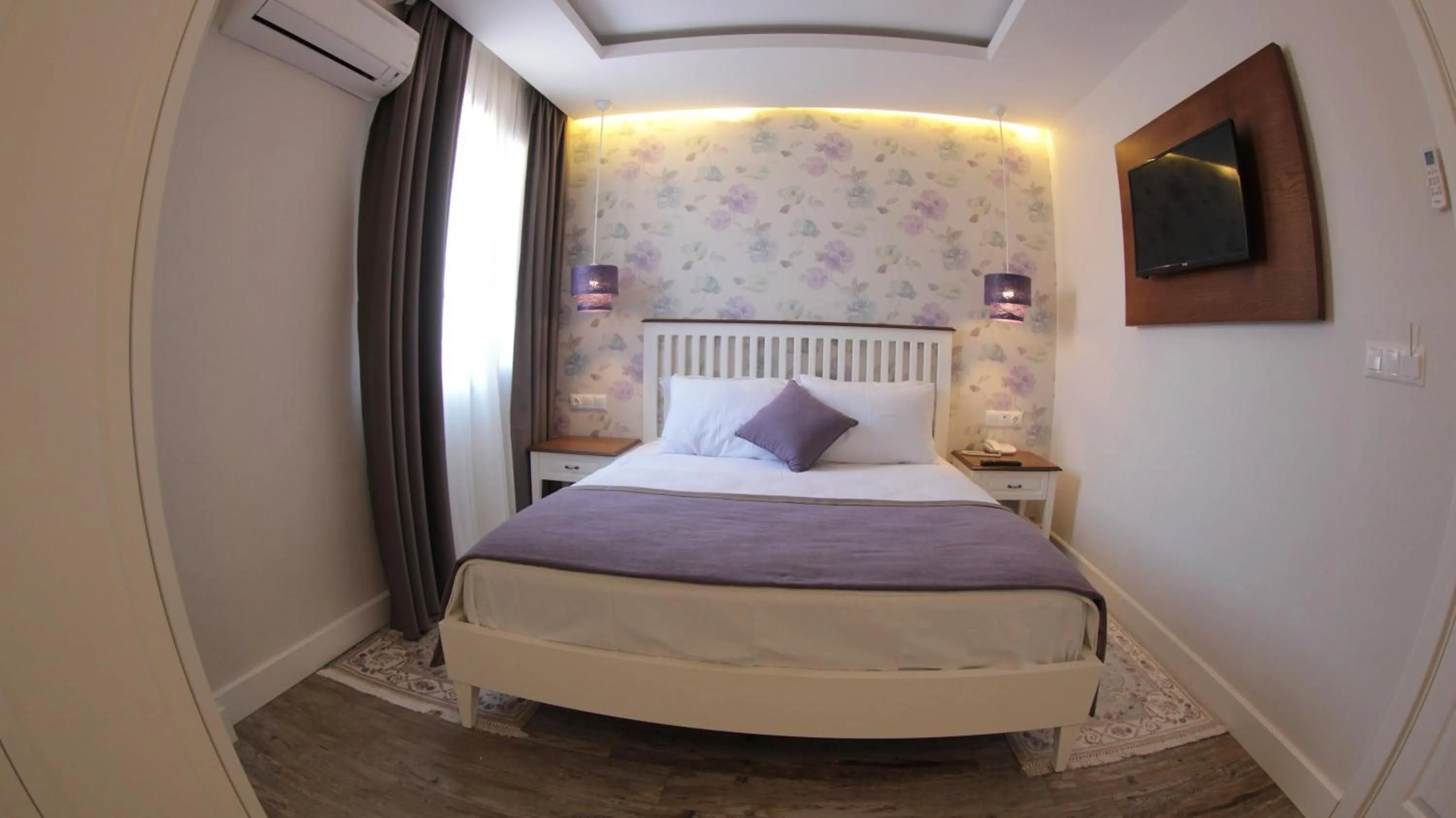 Toilet, Bed in Focamor Otel