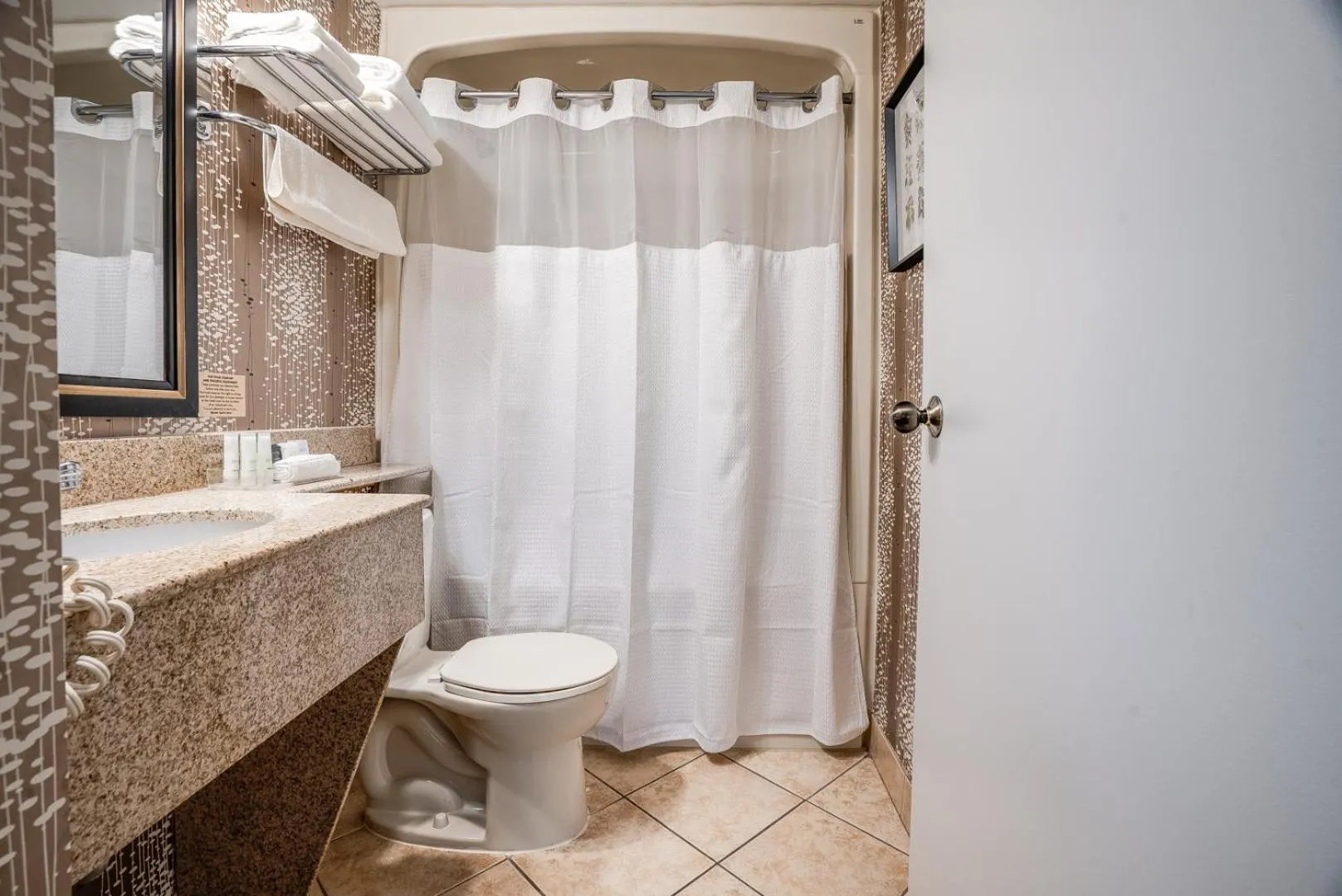 Bathroom in Monte Carlo Inn Barrie - Newly Renovated