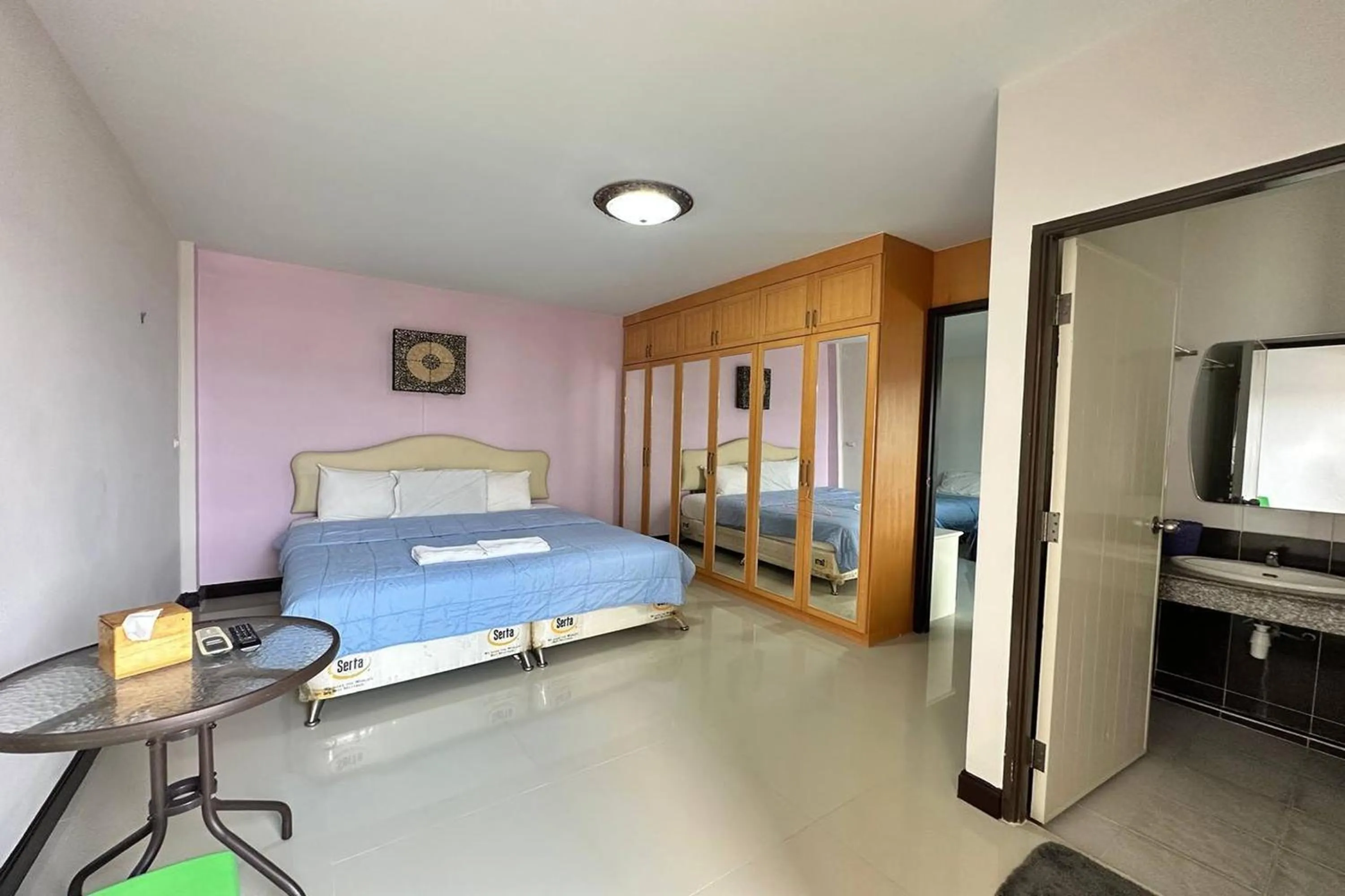 Bed in The Star Villa Resort