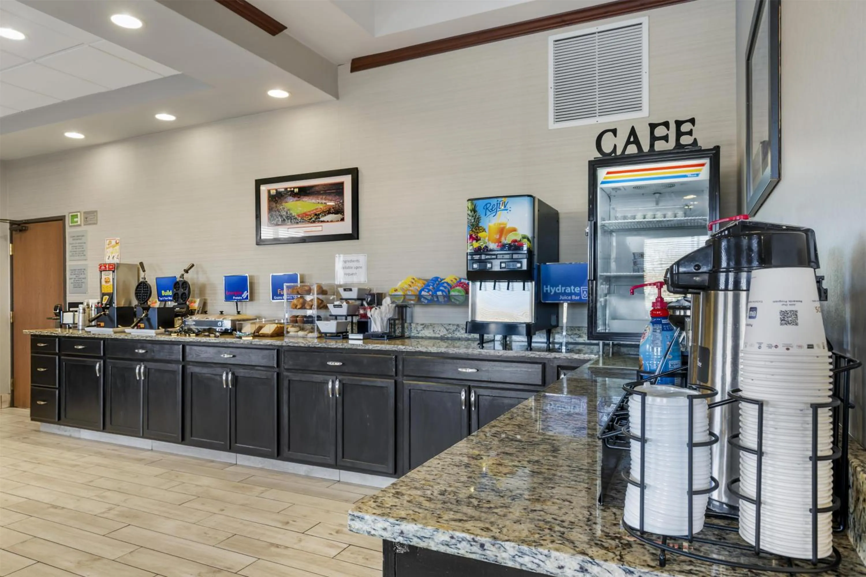 Breakfast in Best Western Port Columbus