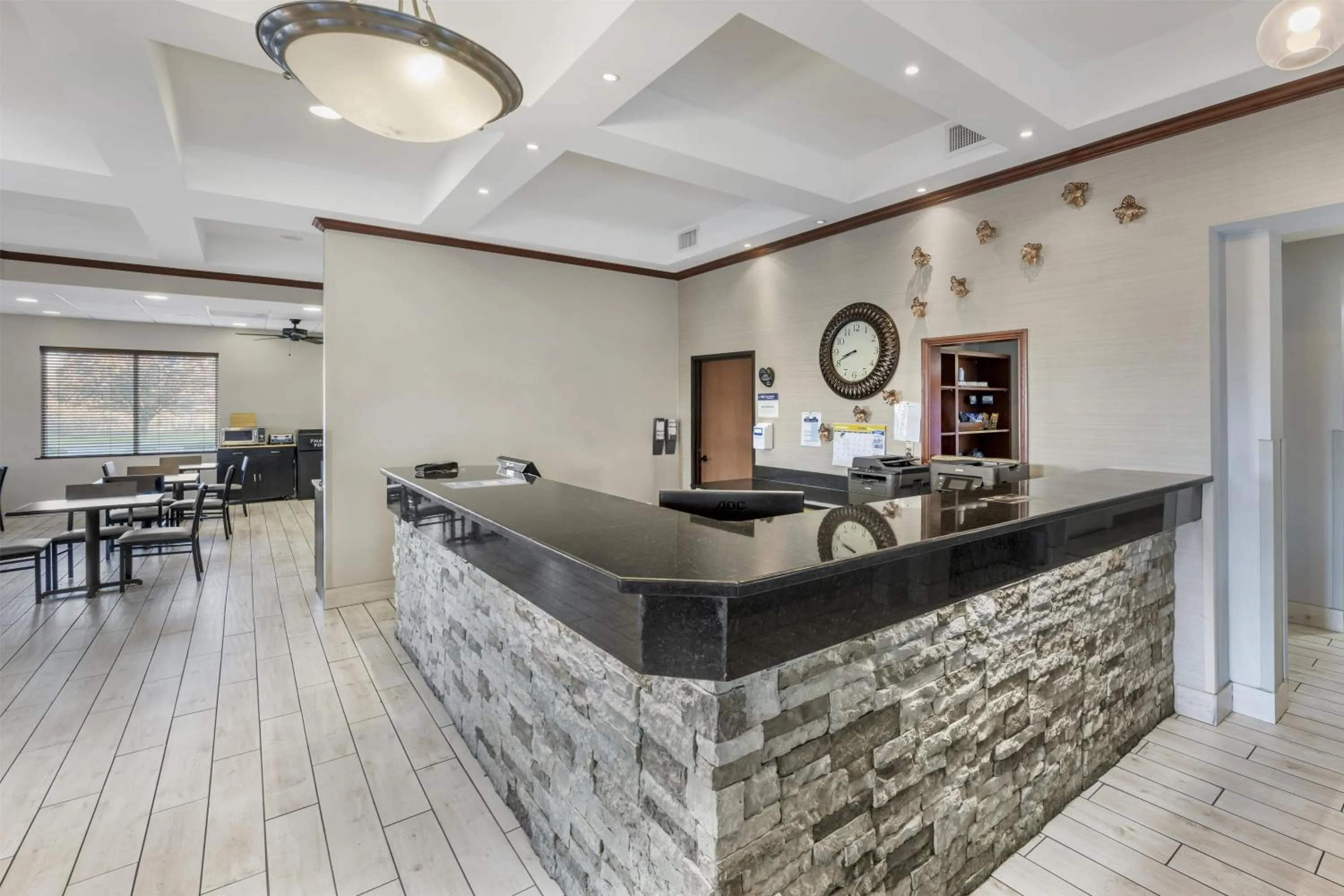 Lobby or reception in Best Western Port Columbus