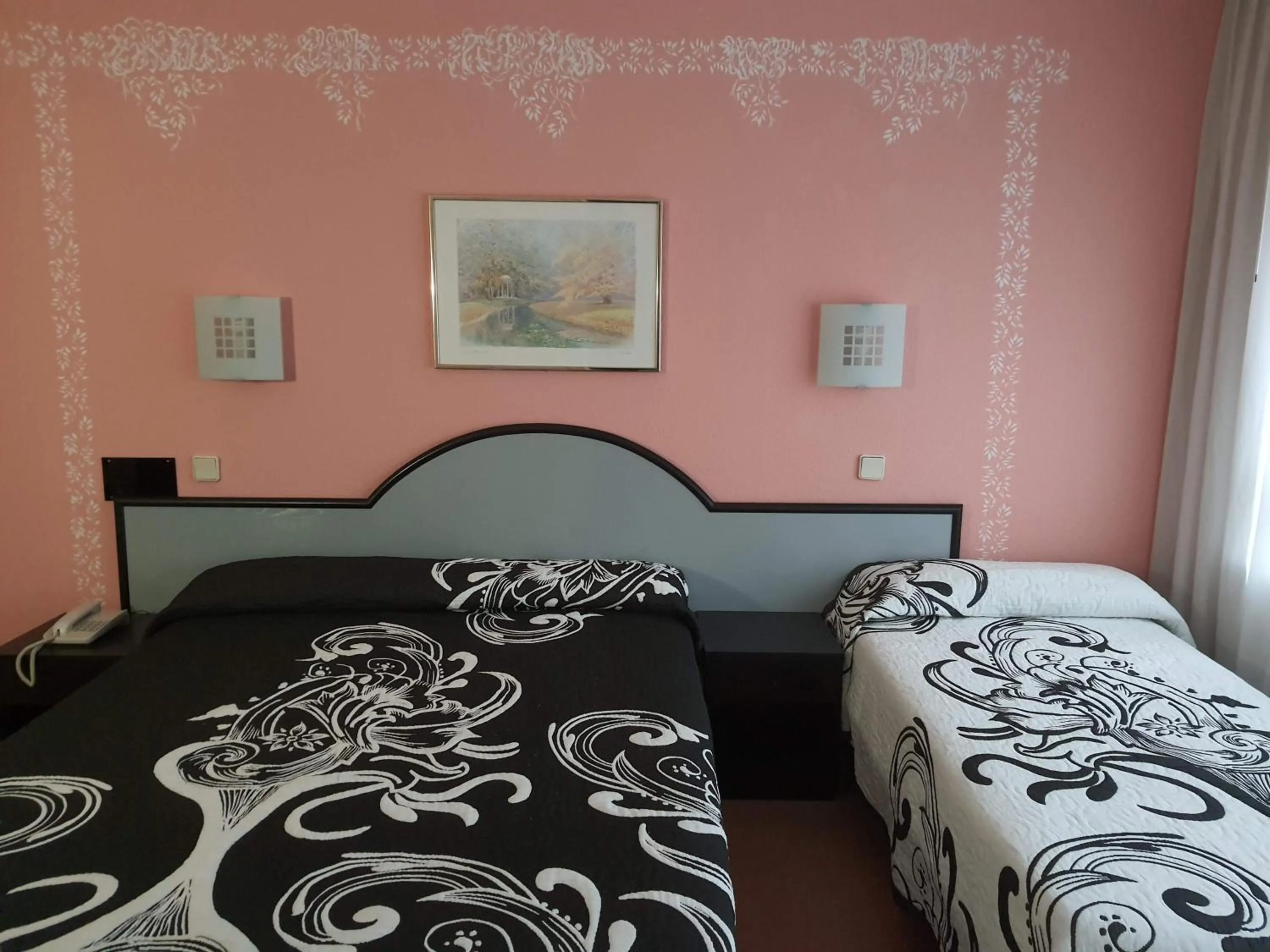 Property building, Bed in Hotel Arha Santander