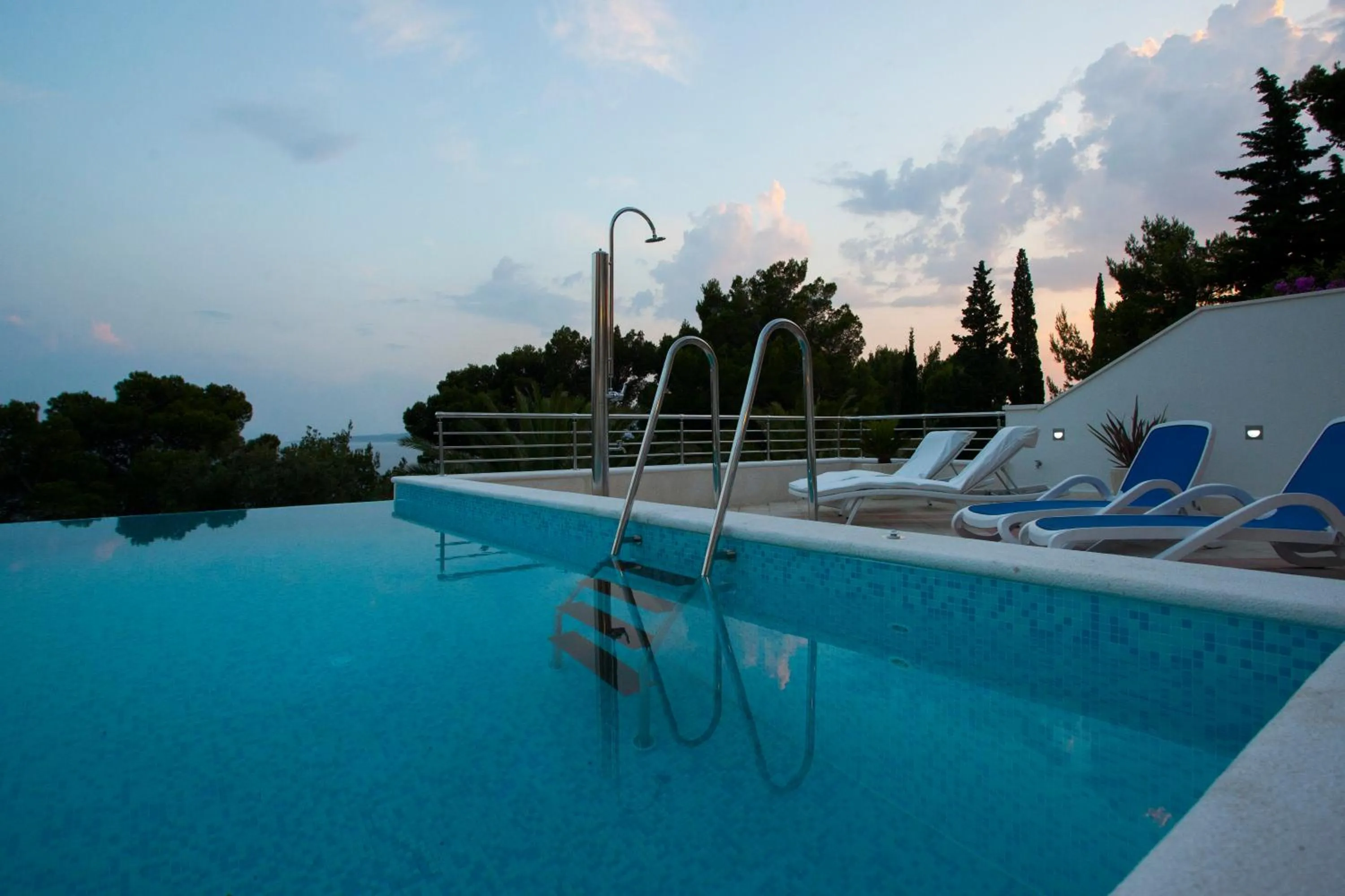 Swimming pool in Villa Vinka