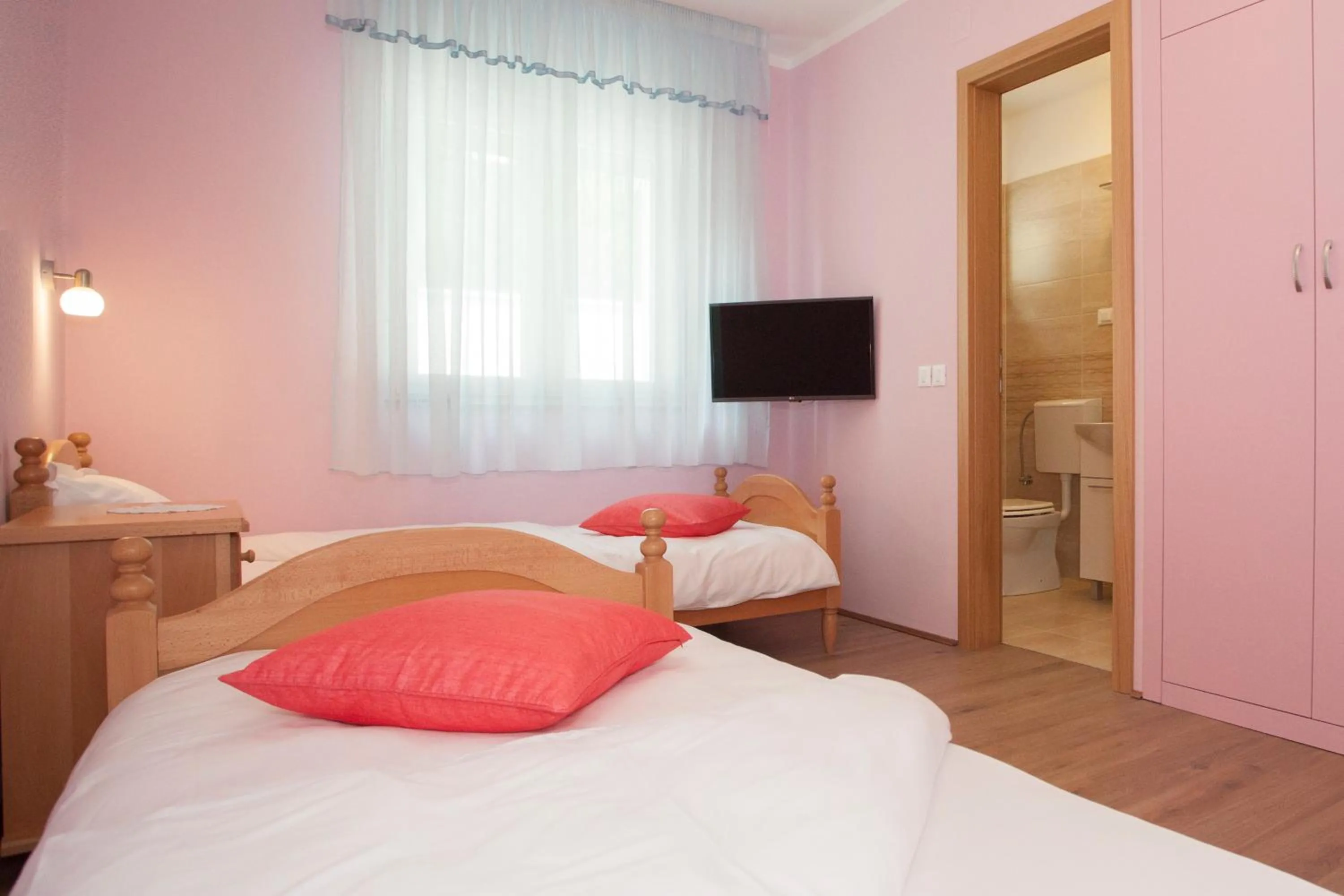 Photo of the whole room, Bed in Villa Vinka