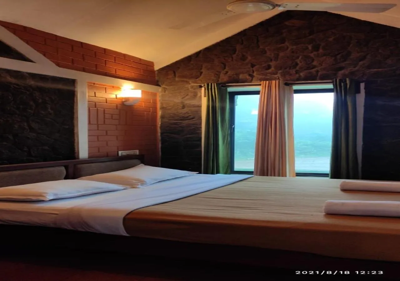Bedroom, Bed in Vagamon Heights