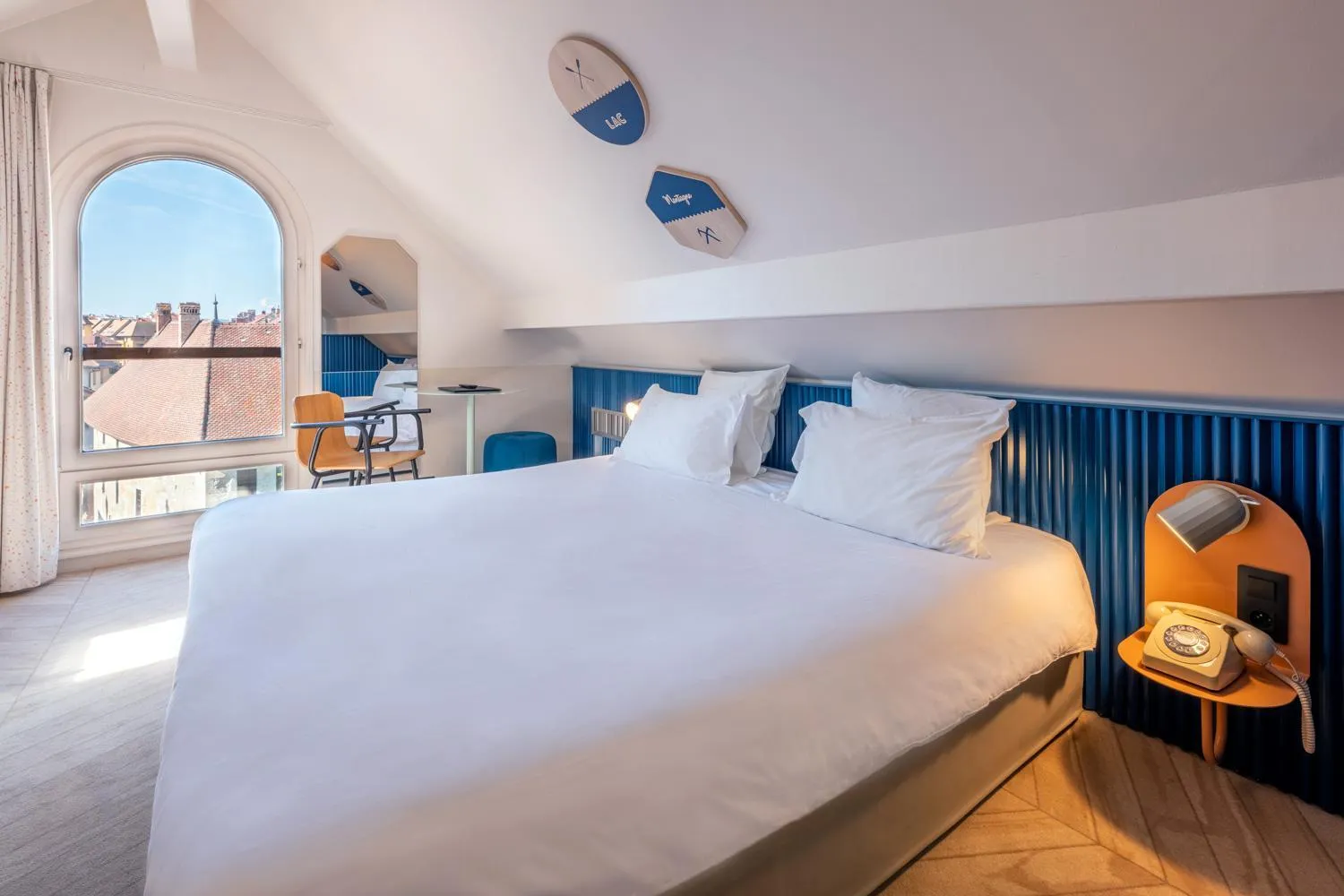 Bed in Hôtel du Palais de l'Isle