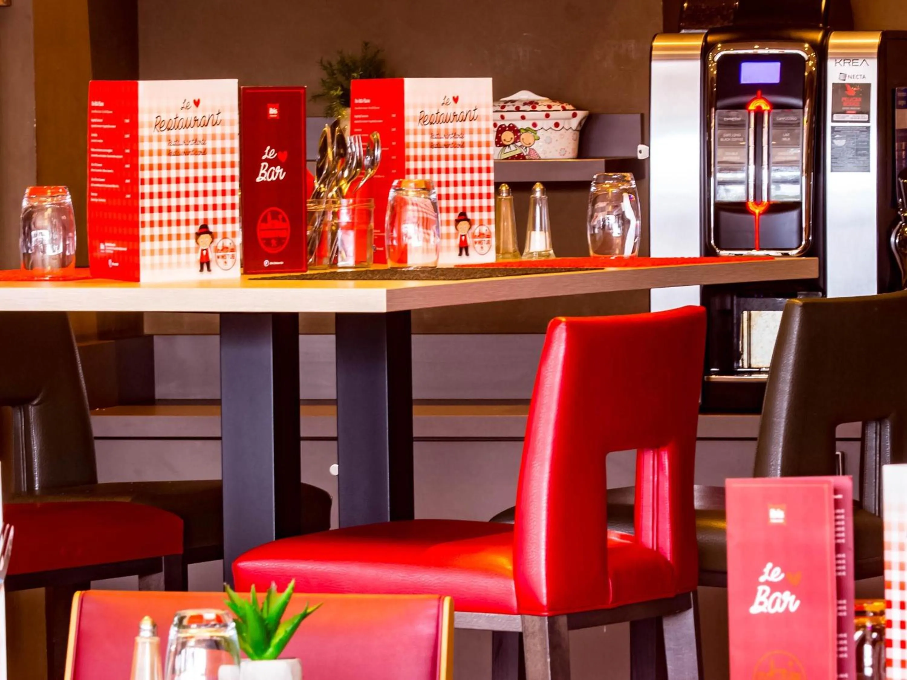 Restaurant/places to eat in ibis Colmar Est - Hotel Restaurant en Alsace