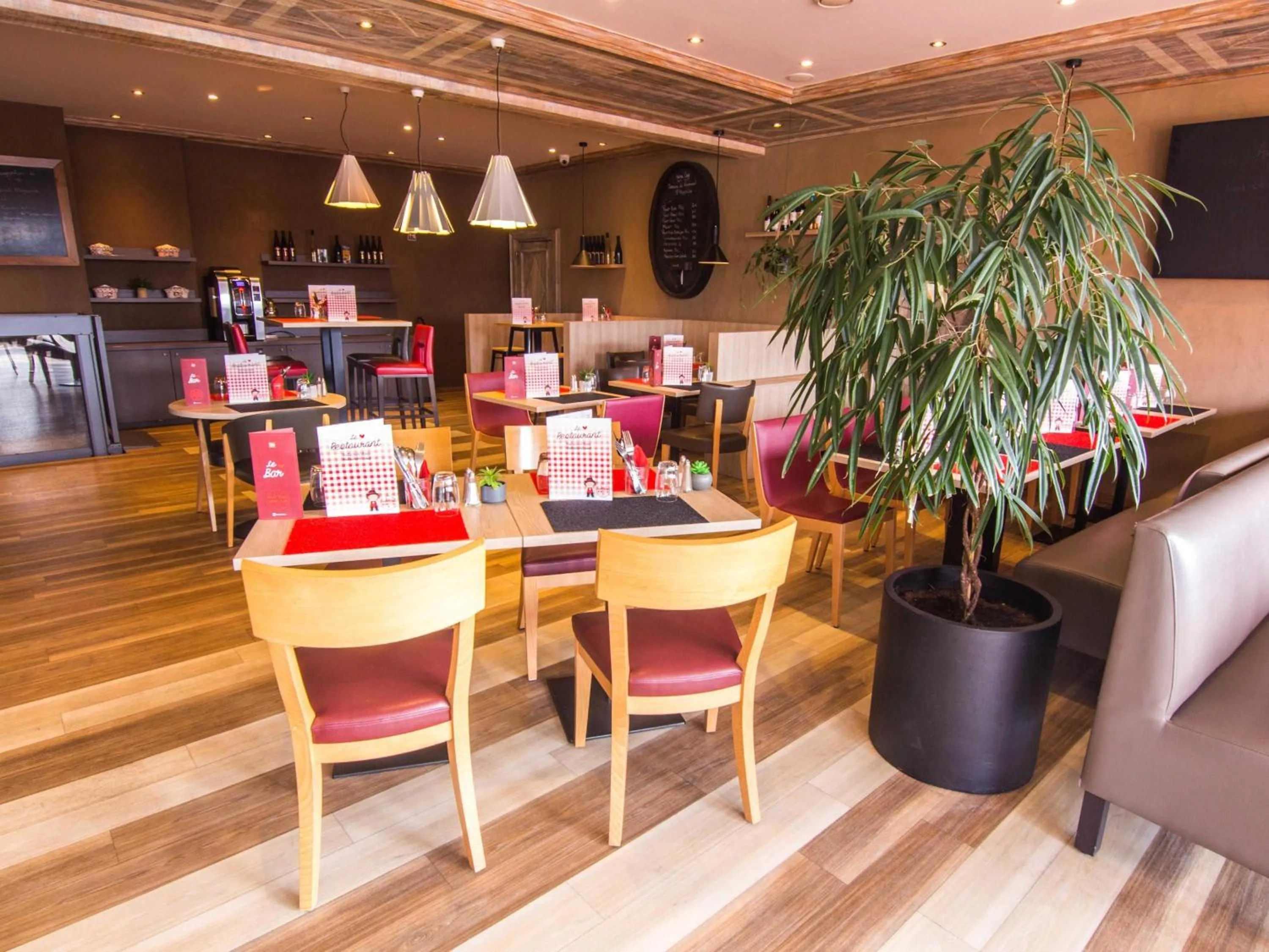 Restaurant/places to eat in ibis Colmar Est - Hotel Restaurant en Alsace