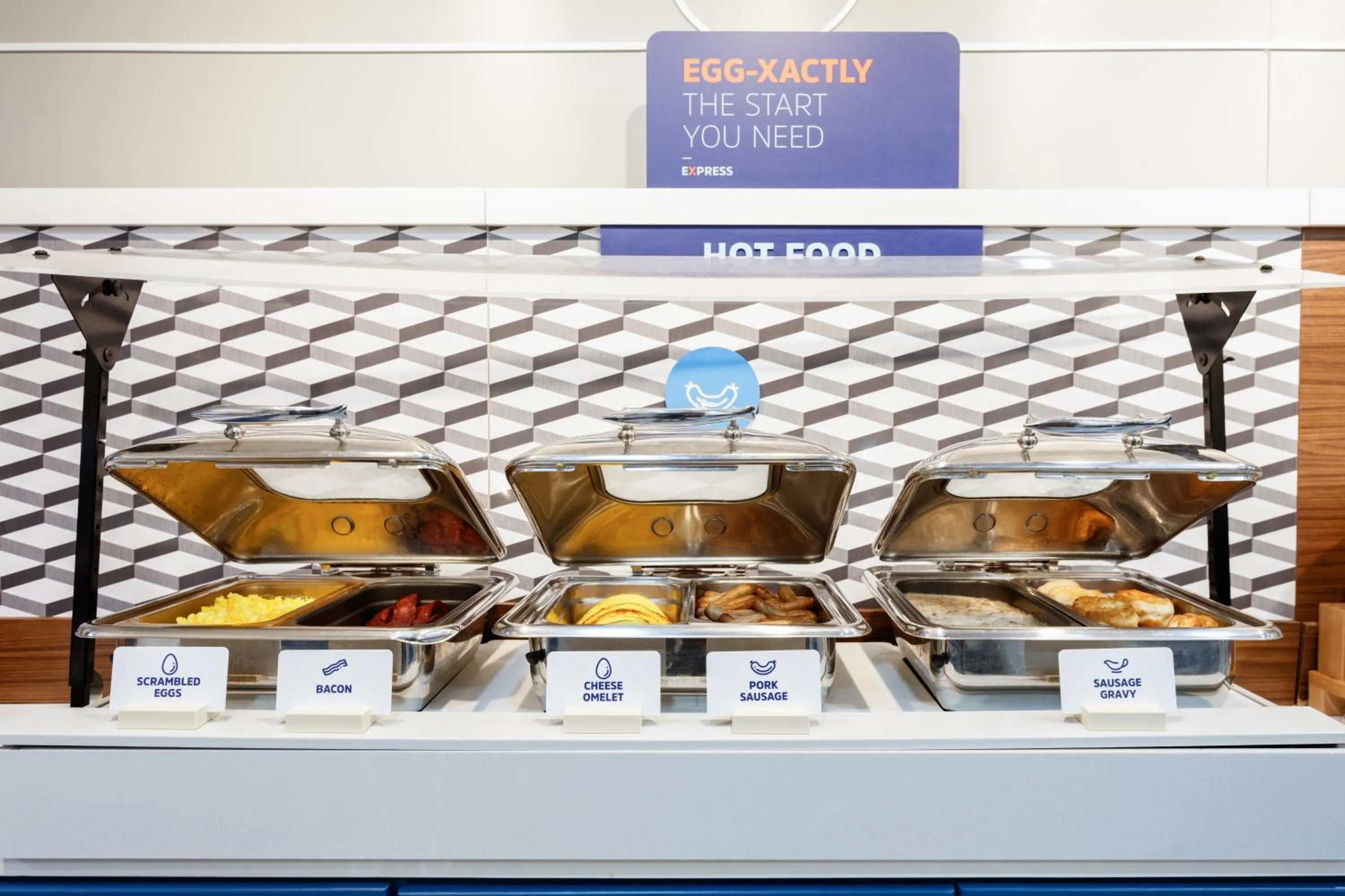 Breakfast in Holiday Inn Express & Suites Williamsburg by IHG