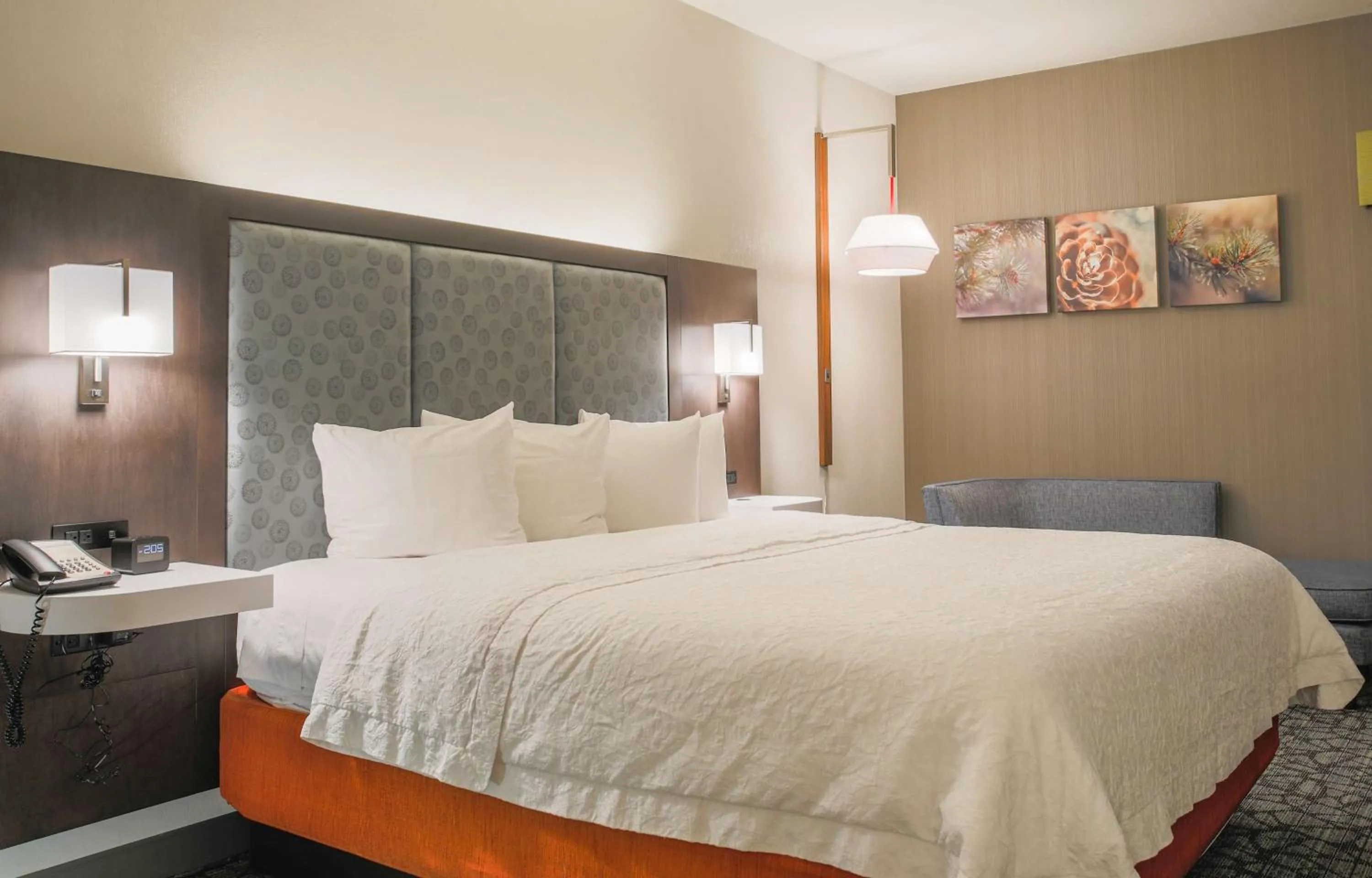 Bed in Hampton Inn Prescott