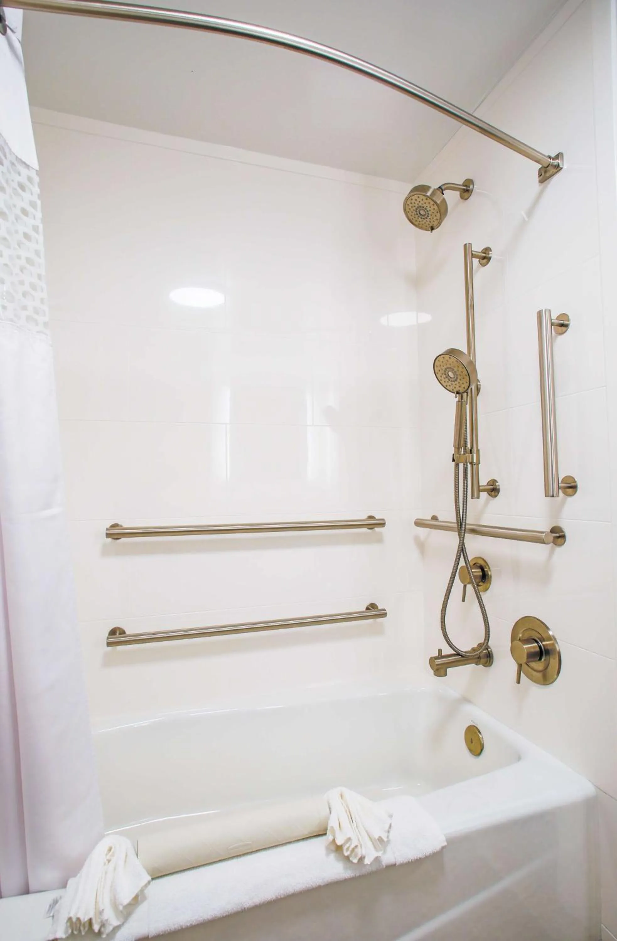 Bathroom in Hampton Inn Prescott