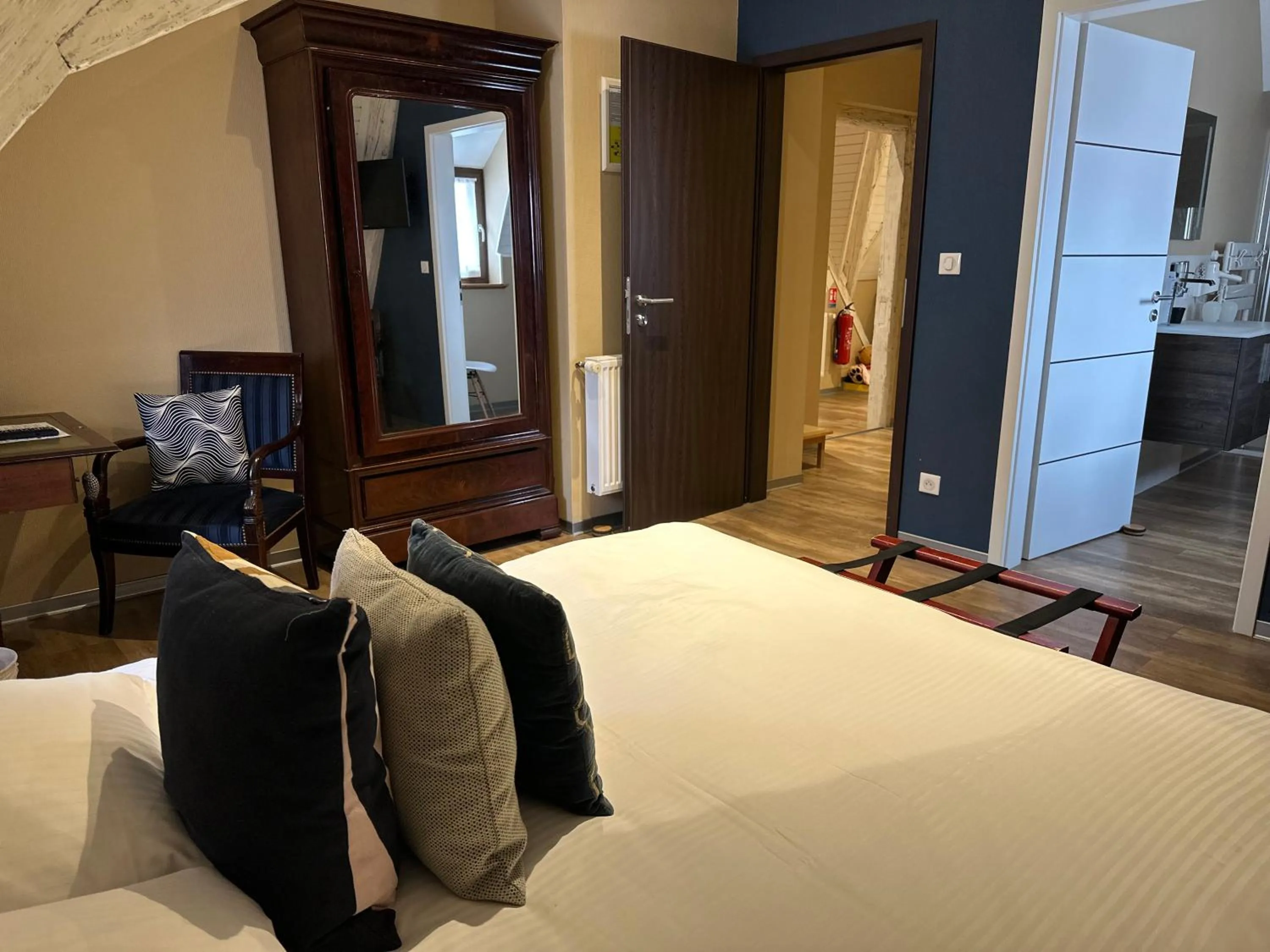 Bed in Auberge Le Meisenberg