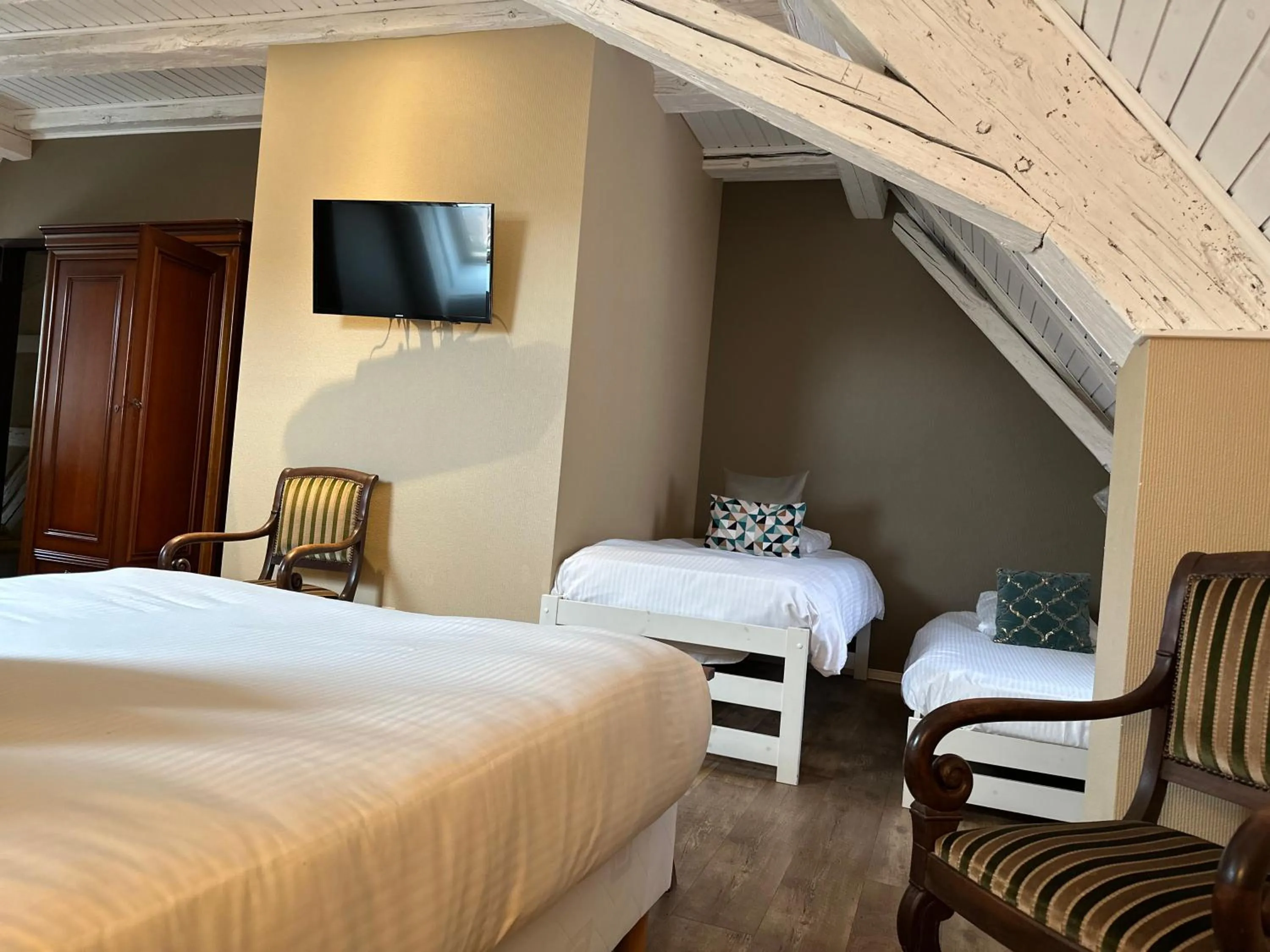 Bed in Auberge Le Meisenberg