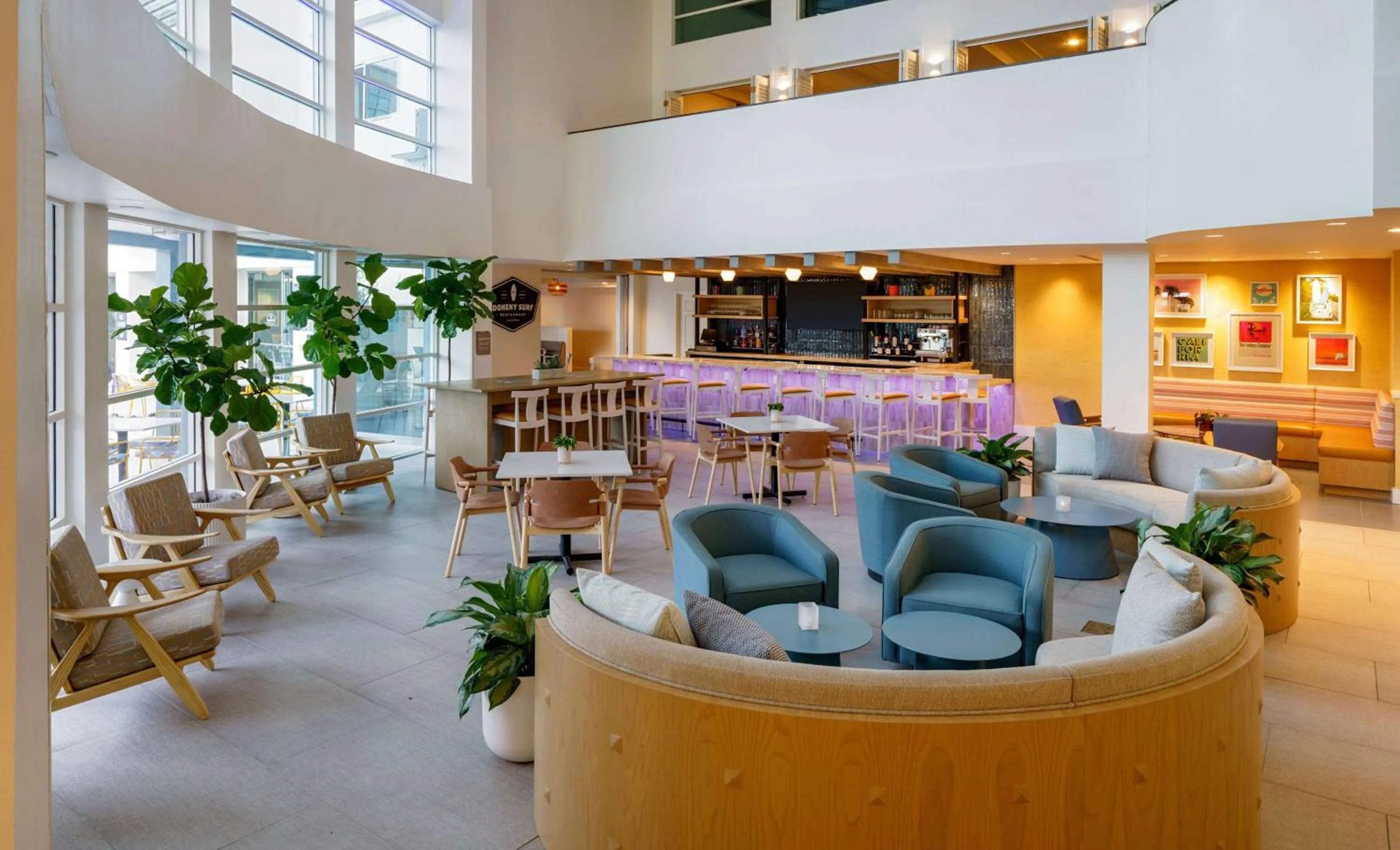 Lounge or bar in Hilton Garden Inn Dana Point Doheny Beach