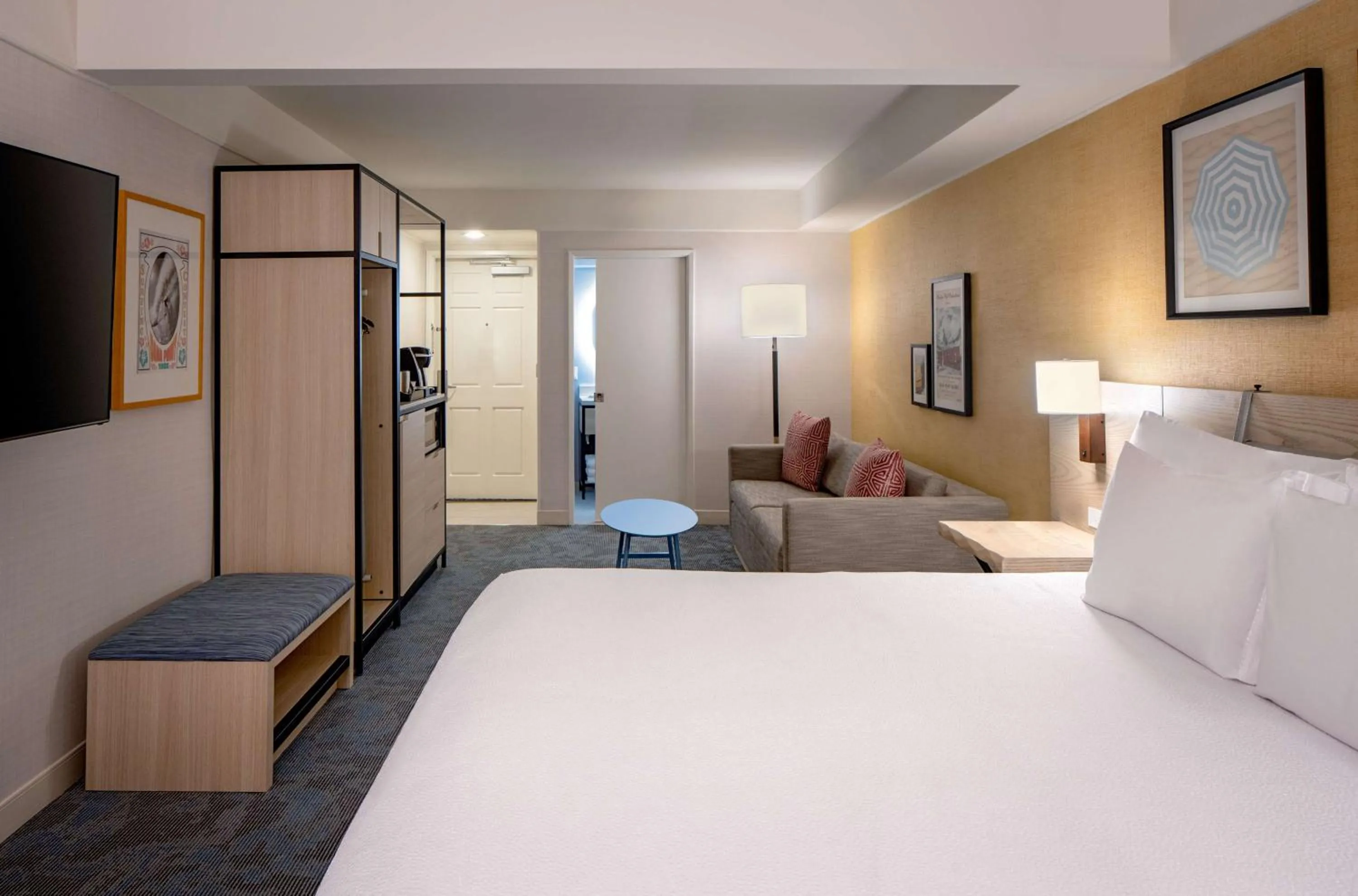 Bed in Hilton Garden Inn Dana Point Doheny Beach