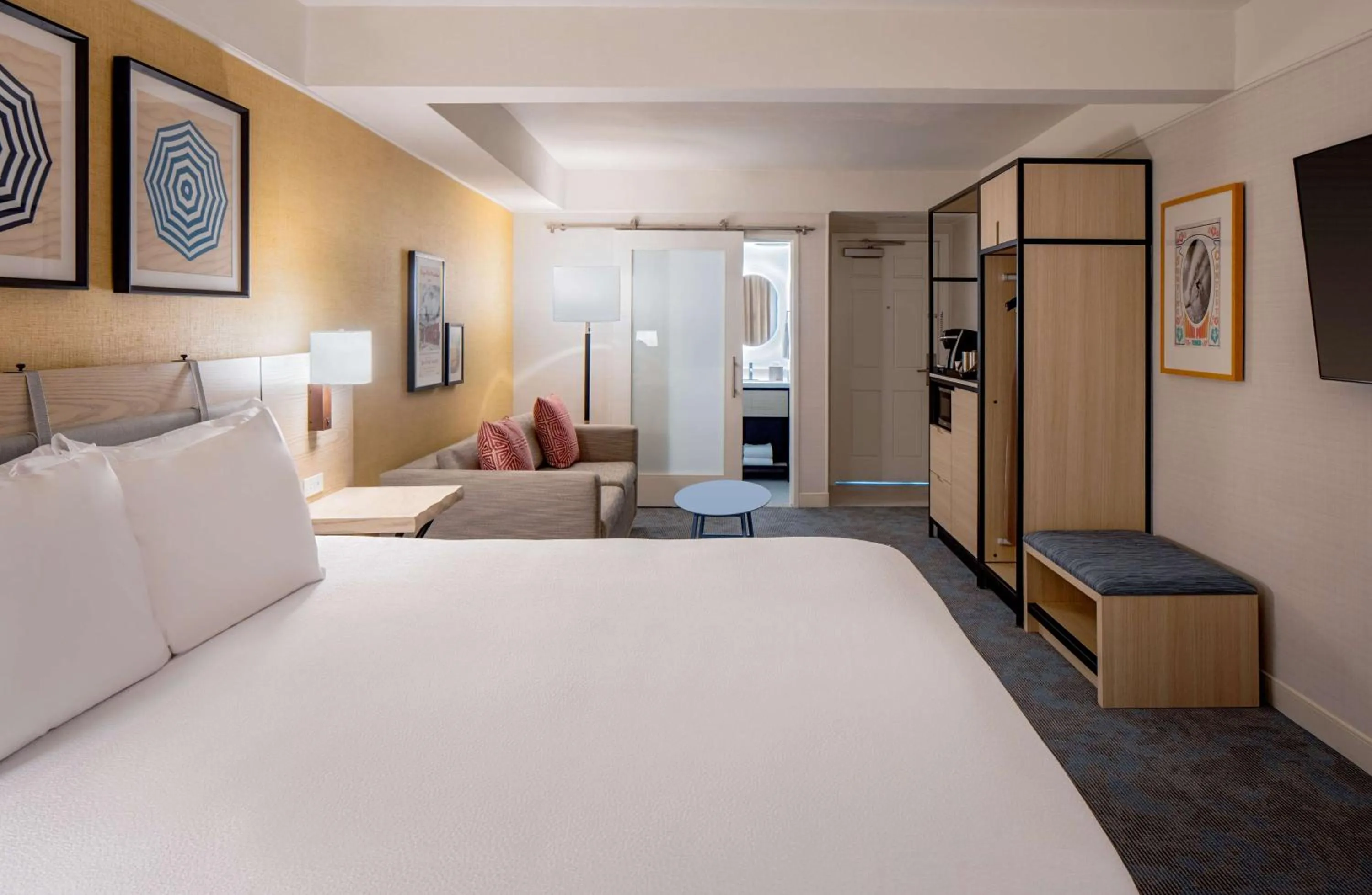 Bed in Hilton Garden Inn Dana Point Doheny Beach