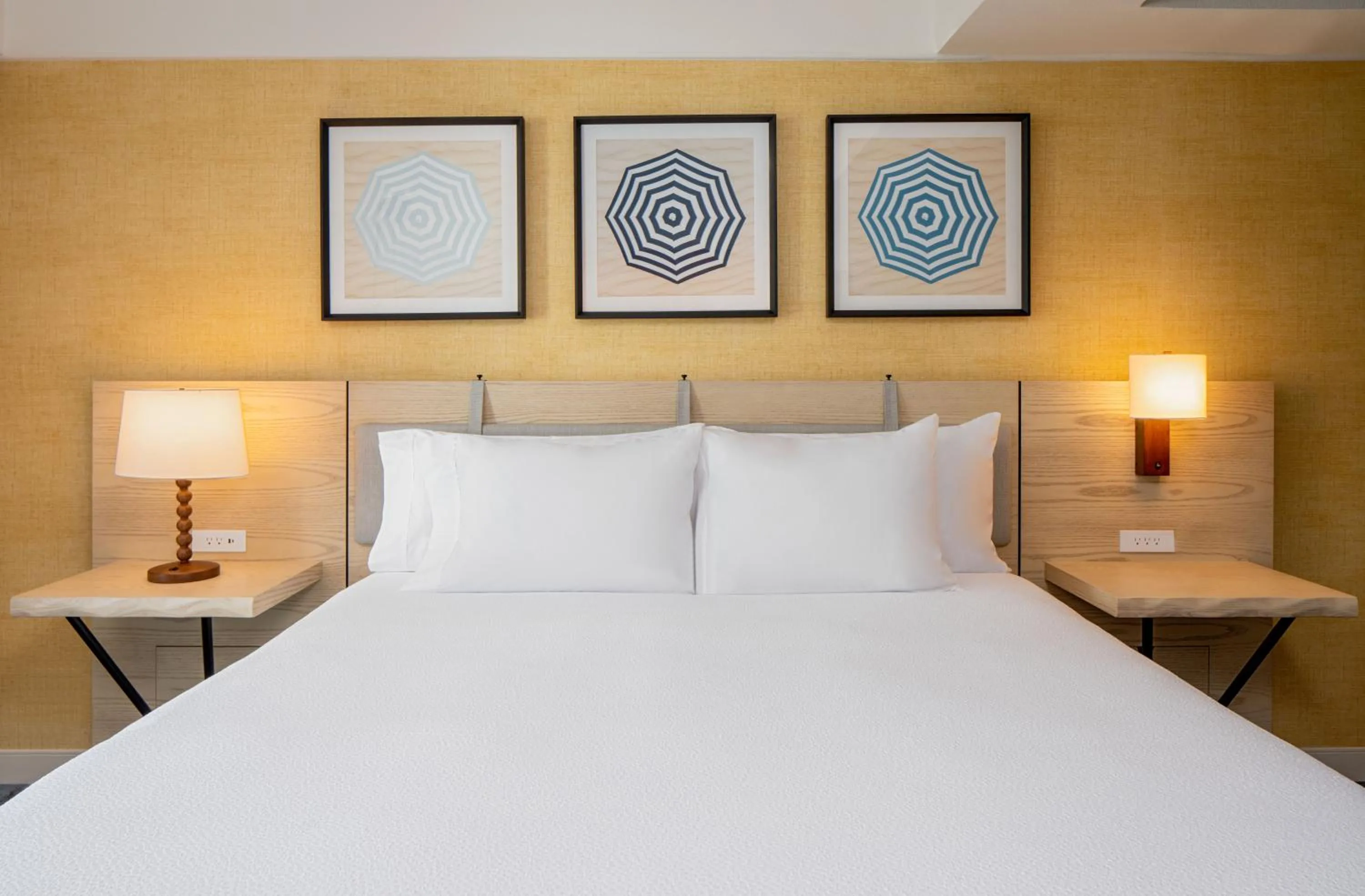 Bed in Hilton Garden Inn Dana Point Doheny Beach