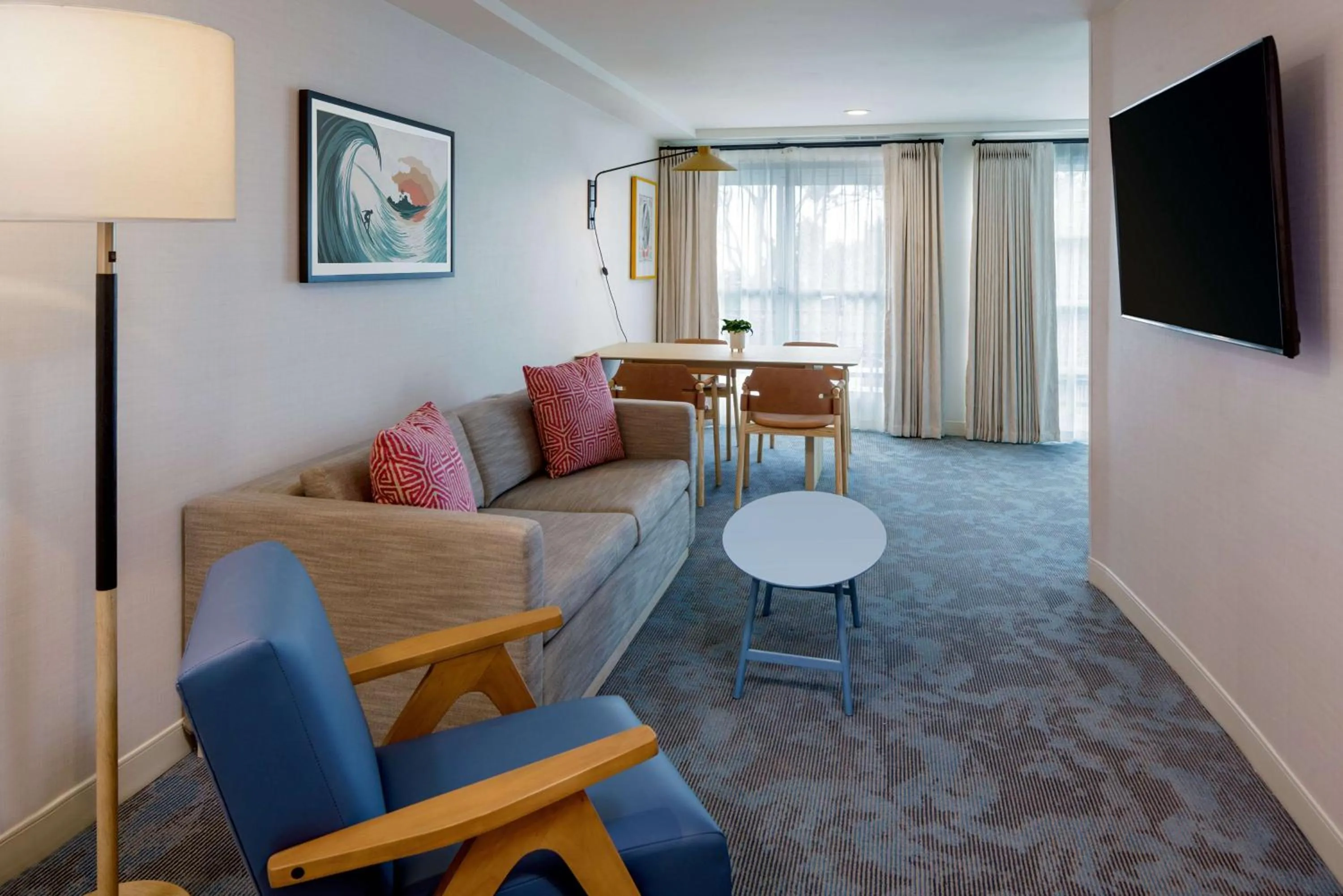 Living room in Hilton Garden Inn Dana Point Doheny Beach