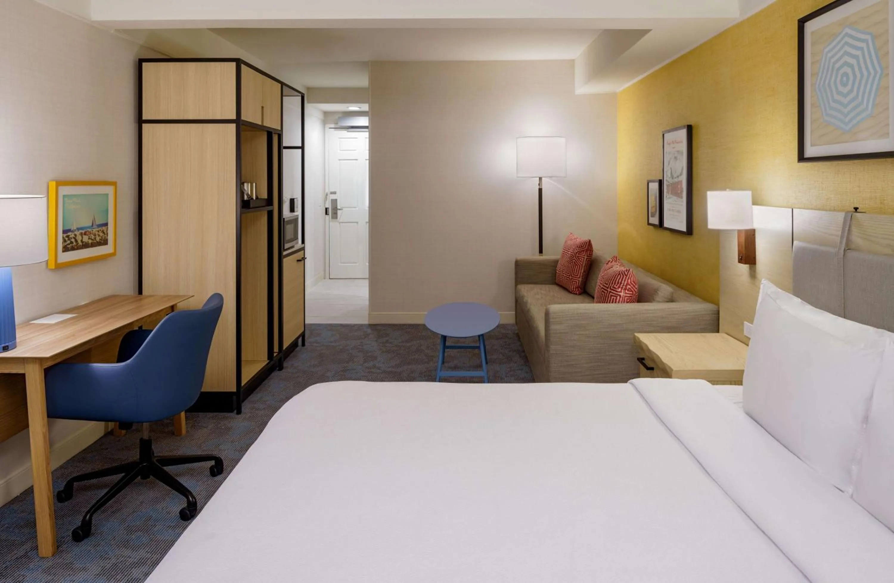 Bed in Hilton Garden Inn Dana Point Doheny Beach